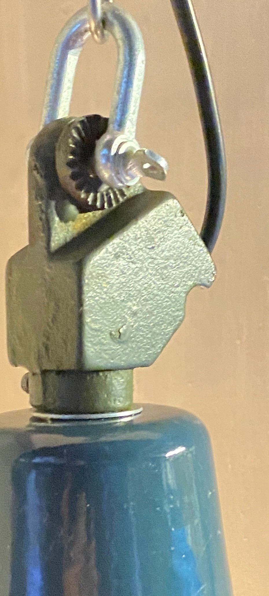 Industrial_Enamel_Pendant_Lamp_by_A23,_Green_Metal,_Poland_1960s