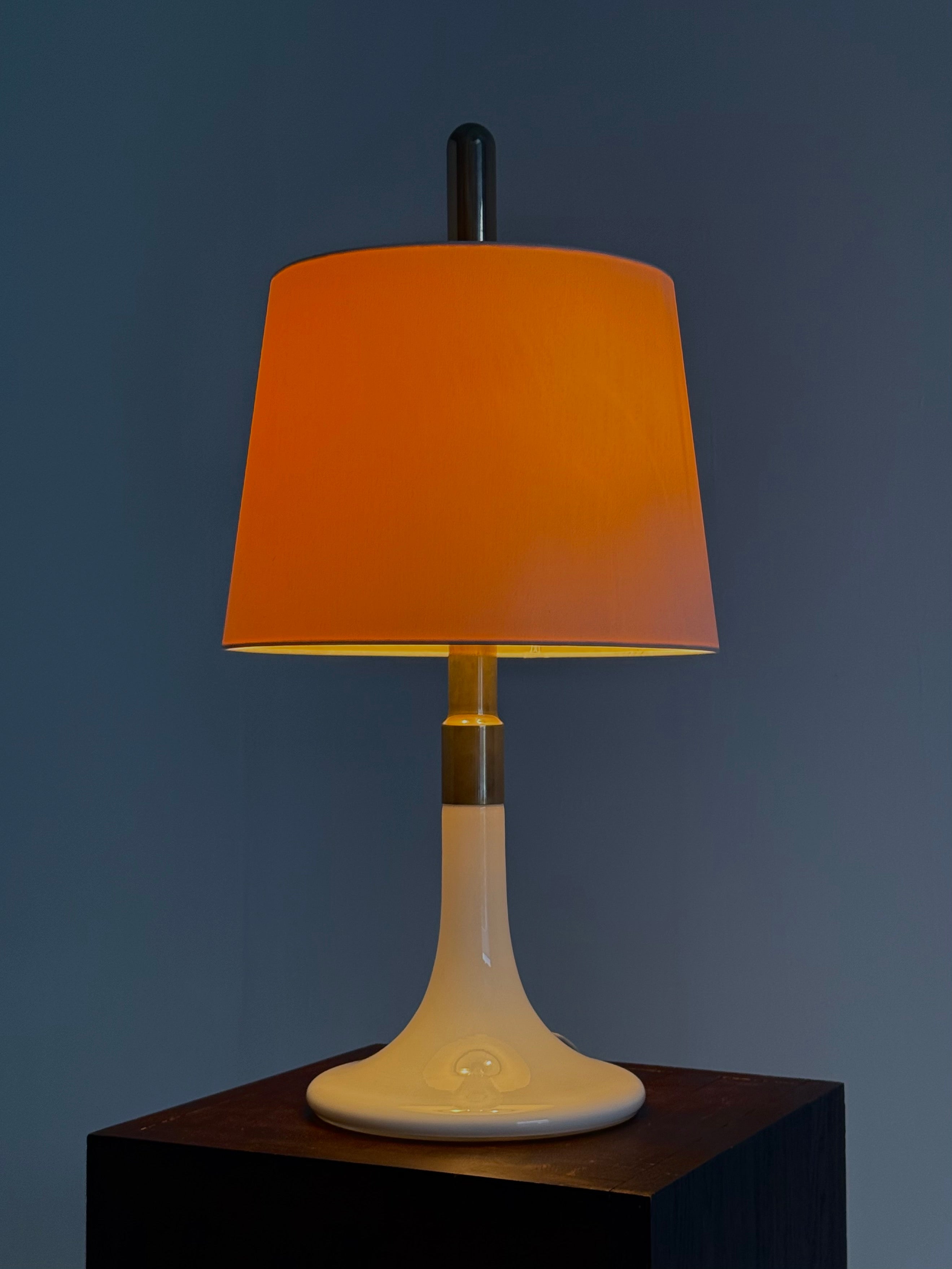 Ingo_Maurer_ML-3_Table_Lamp