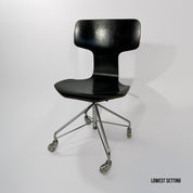 Model_3113_Swivel_Office_Chair_by_Arne_Jacobsen_for_Fritz_Hansen,_1969,_Denmark
