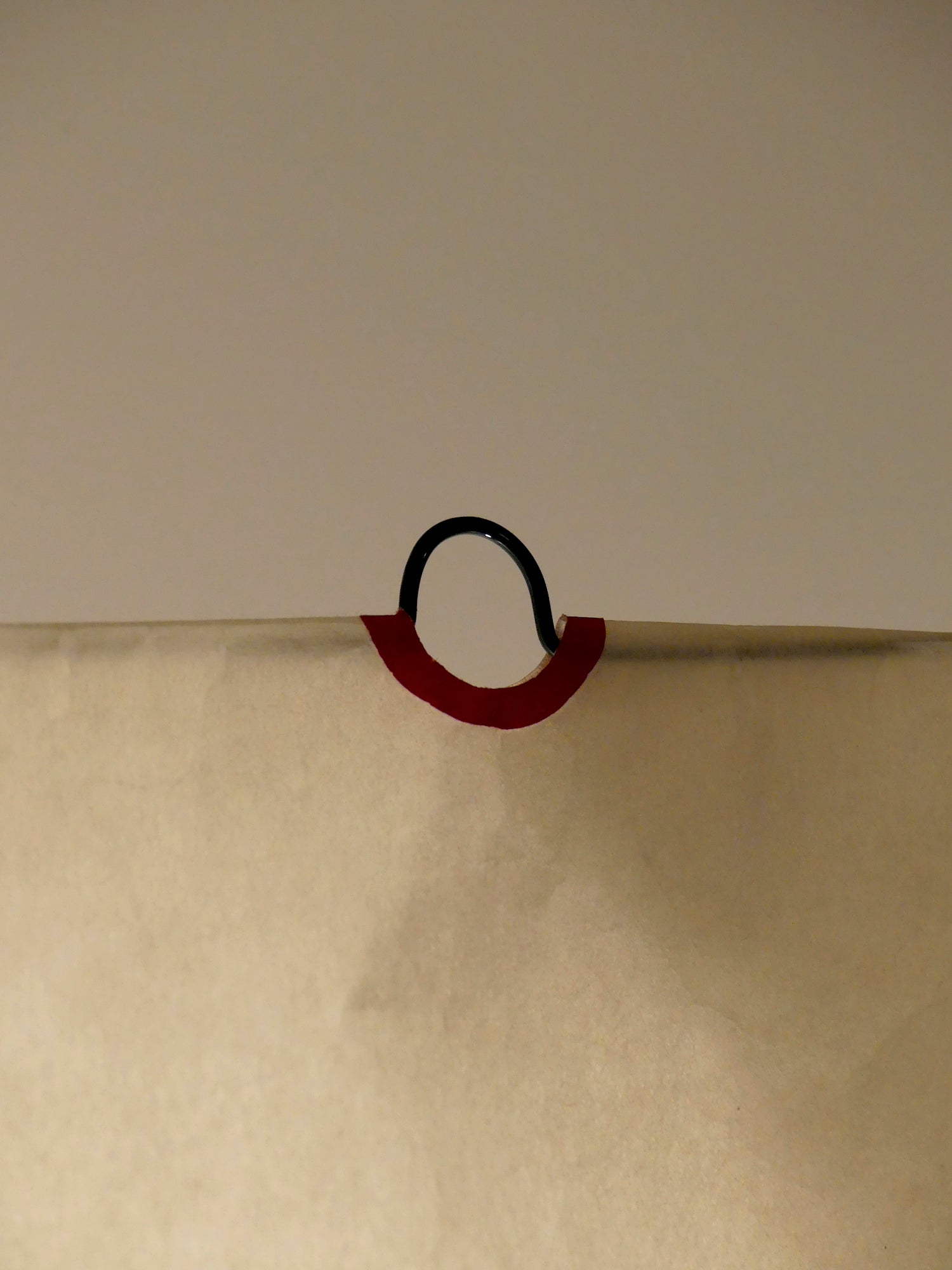 Isamu_Noguchi_Akari_2P_lamp_for_Akari_Associates,_1980s