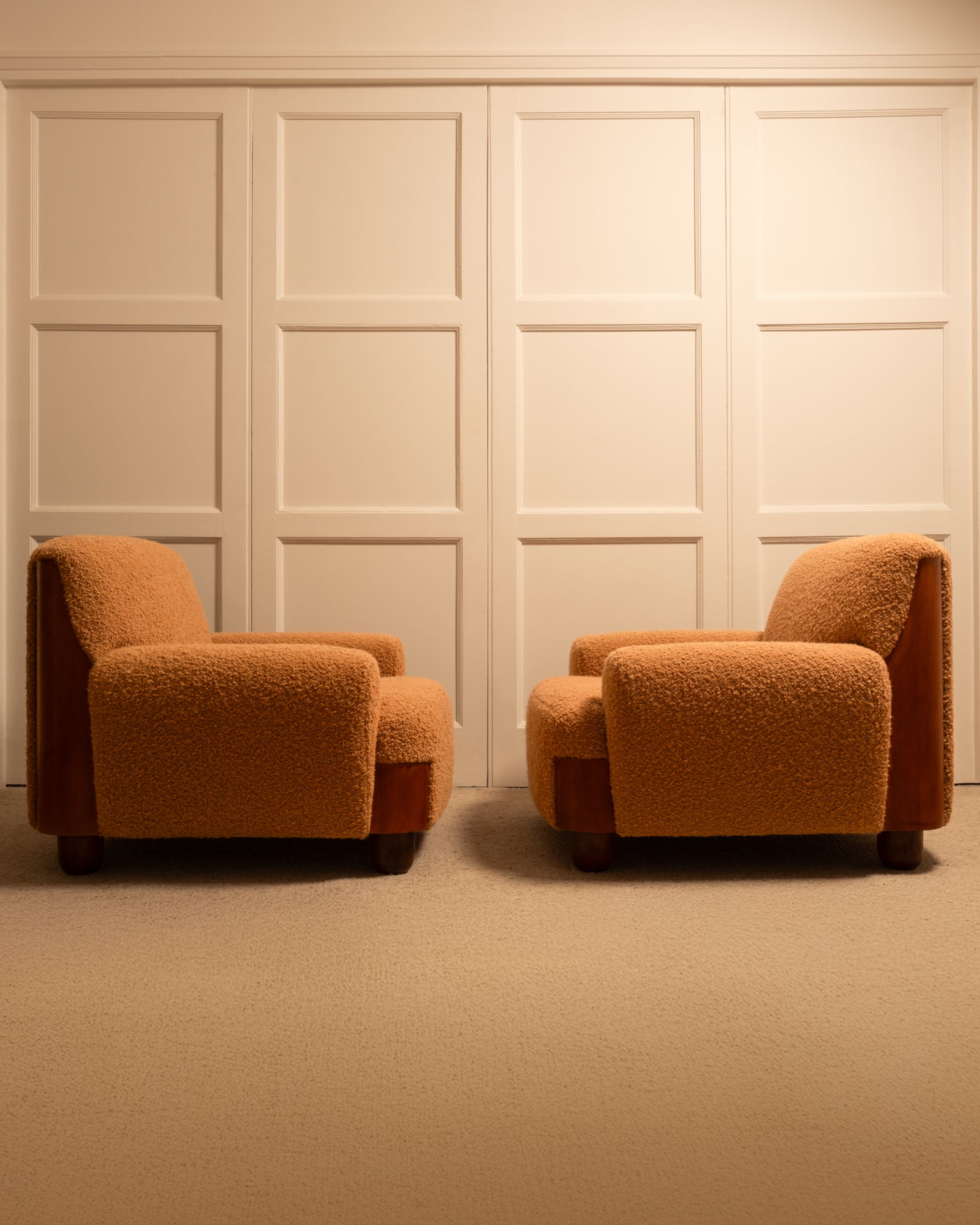 Set_of_2_Italian_Armchairs_in_Designers_Guild_Fabric,_1970s