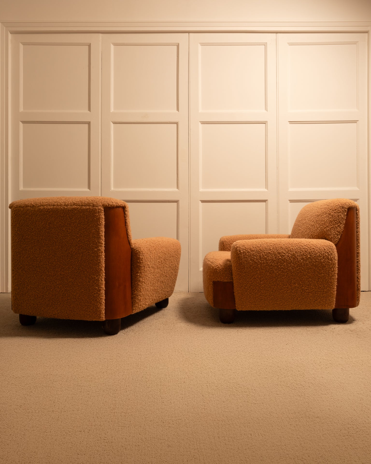 Set_of_2_Italian_Armchairs_in_Designers_Guild_Fabric,_1970s