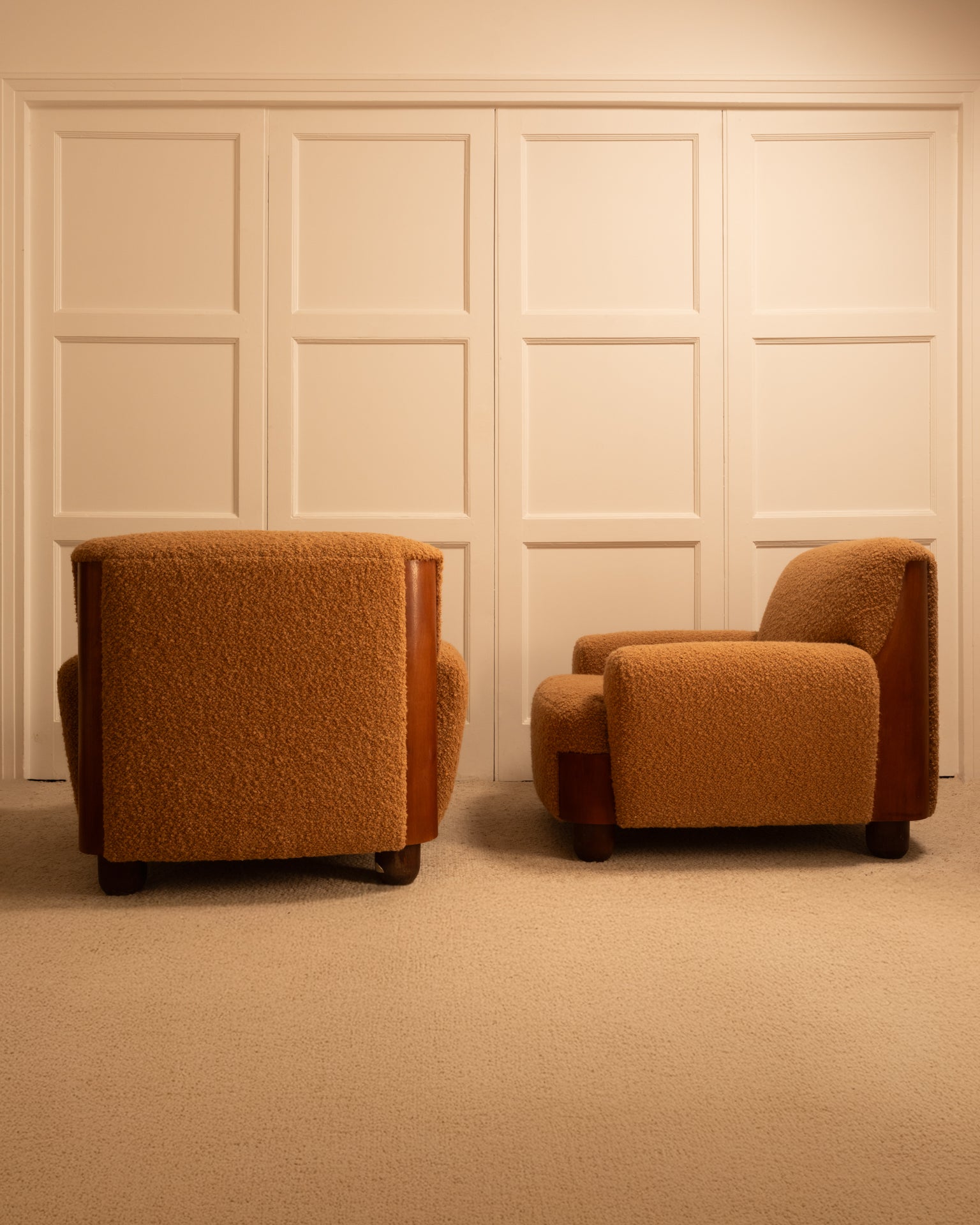 Set_of_2_Italian_Armchairs_in_Designers_Guild_Fabric,_1970s