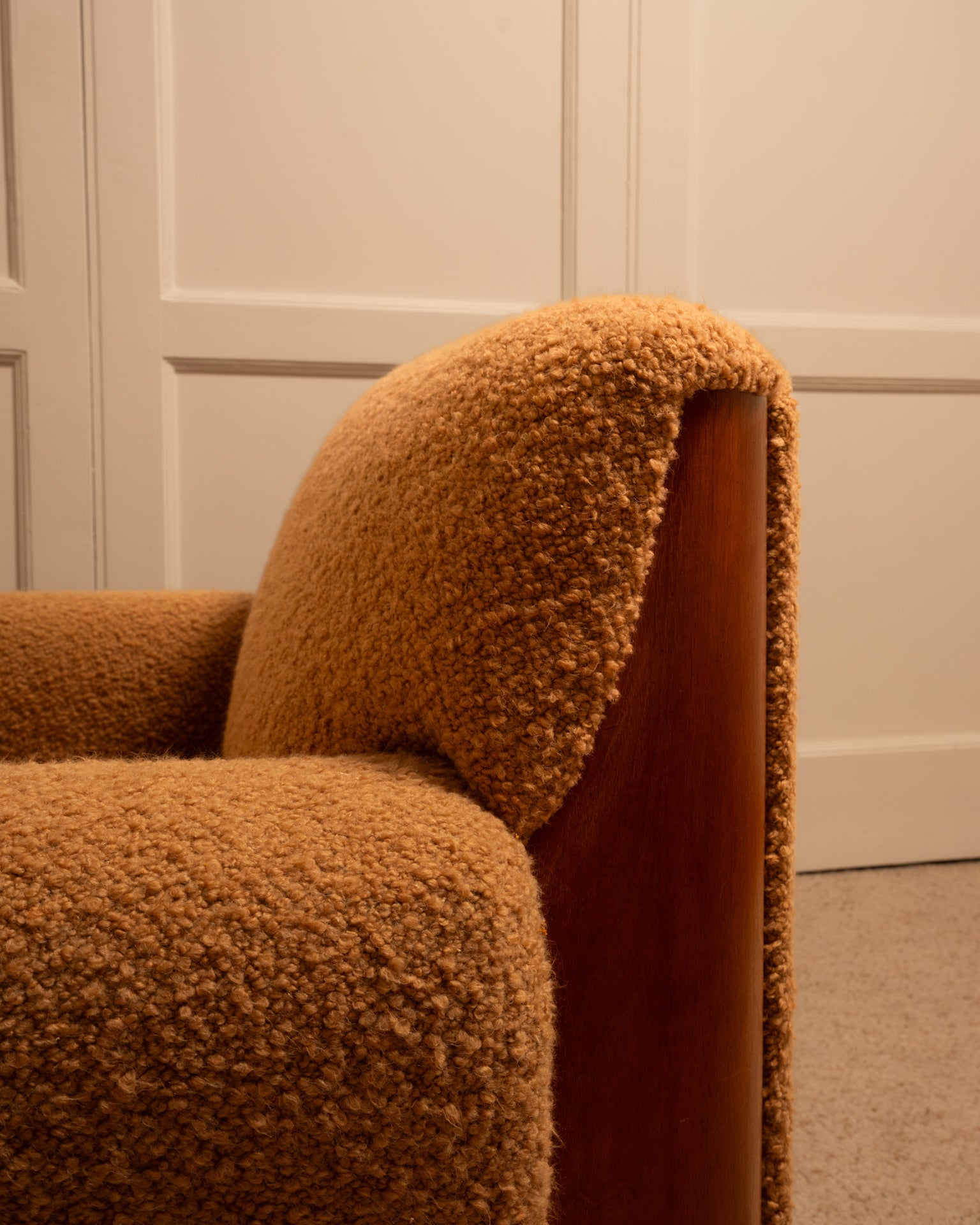 Set_of_2_Italian_Armchairs_in_Designers_Guild_Fabric,_1970s