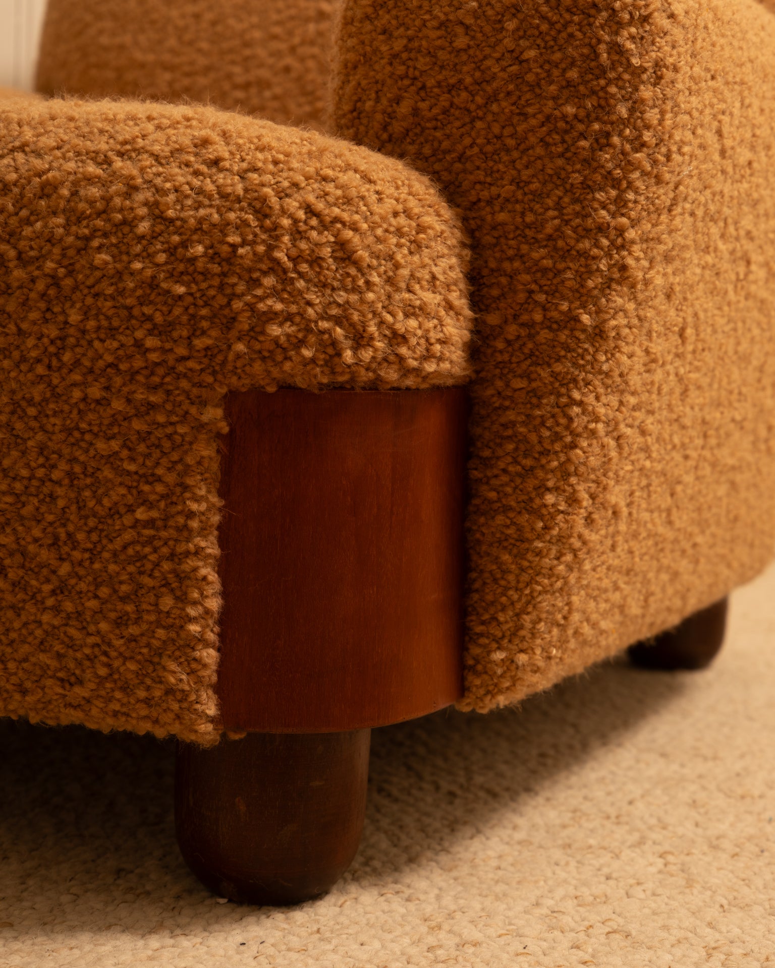 Set_of_2_Italian_Armchairs_in_Designers_Guild_Fabric,_1970s