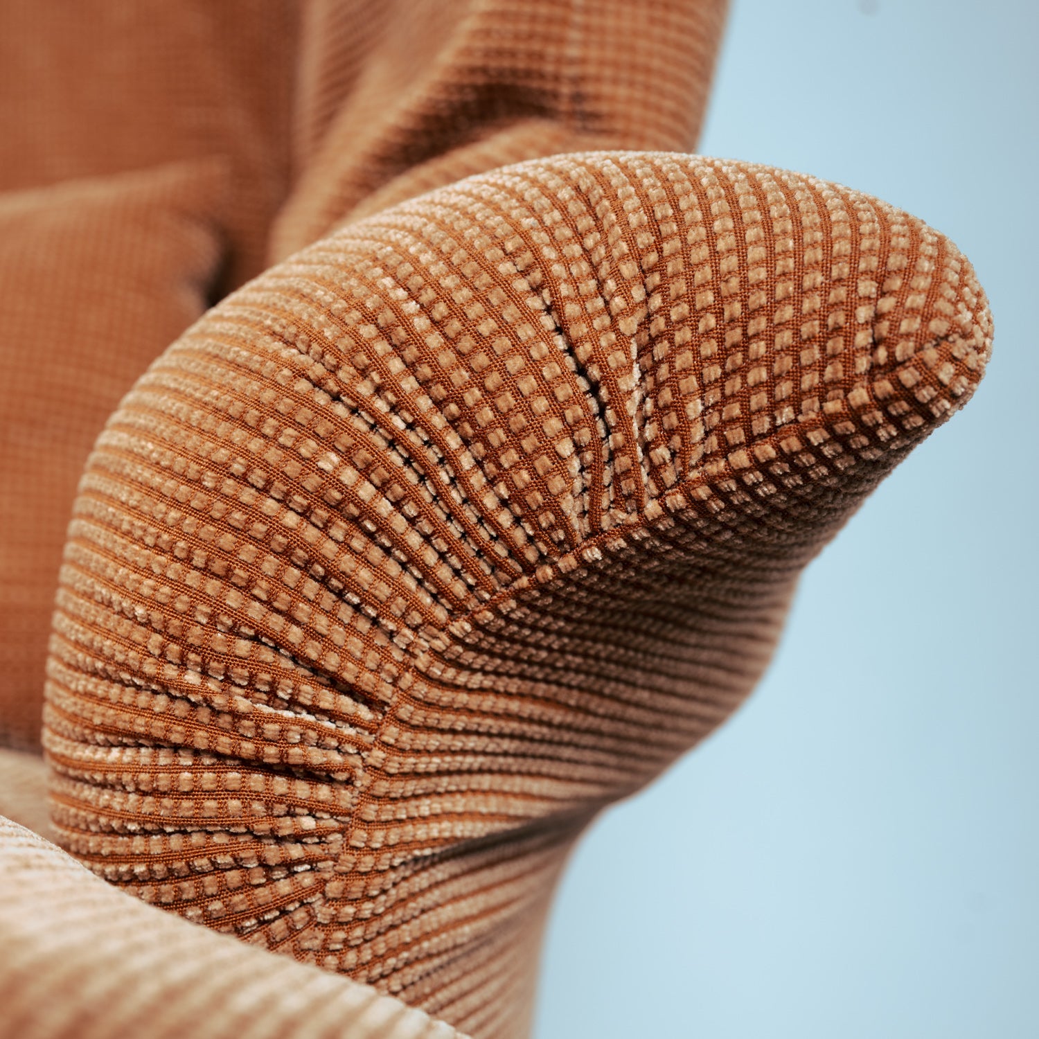 Vico_Magistretti_Portovenere_3_Seater_Sofa_for_Cassina,_Peach_Upholstery,_Italy,_1982