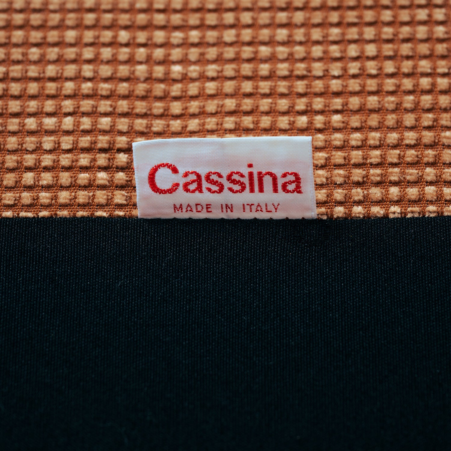 Vico_Magistretti_Portovenere_3_Seater_Sofa_for_Cassina,_Peach_Upholstery,_Italy,_1982