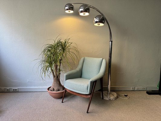 Italian_Chromed_Steel_Floor_Lamp_with_Three_Arms_by_Goffredo_Reggiani,_1970s