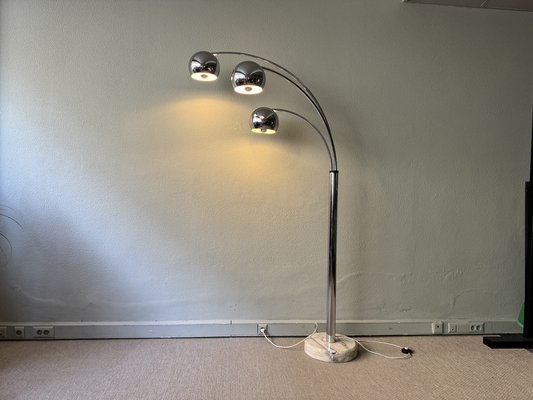 Italian_Chromed_Steel_Floor_Lamp_with_Three_Arms_by_Goffredo_Reggiani,_1970s
