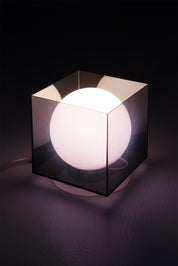 Cube_Table_Lamp_Acrylic_Glass_Space_Age_1960s_Italy
