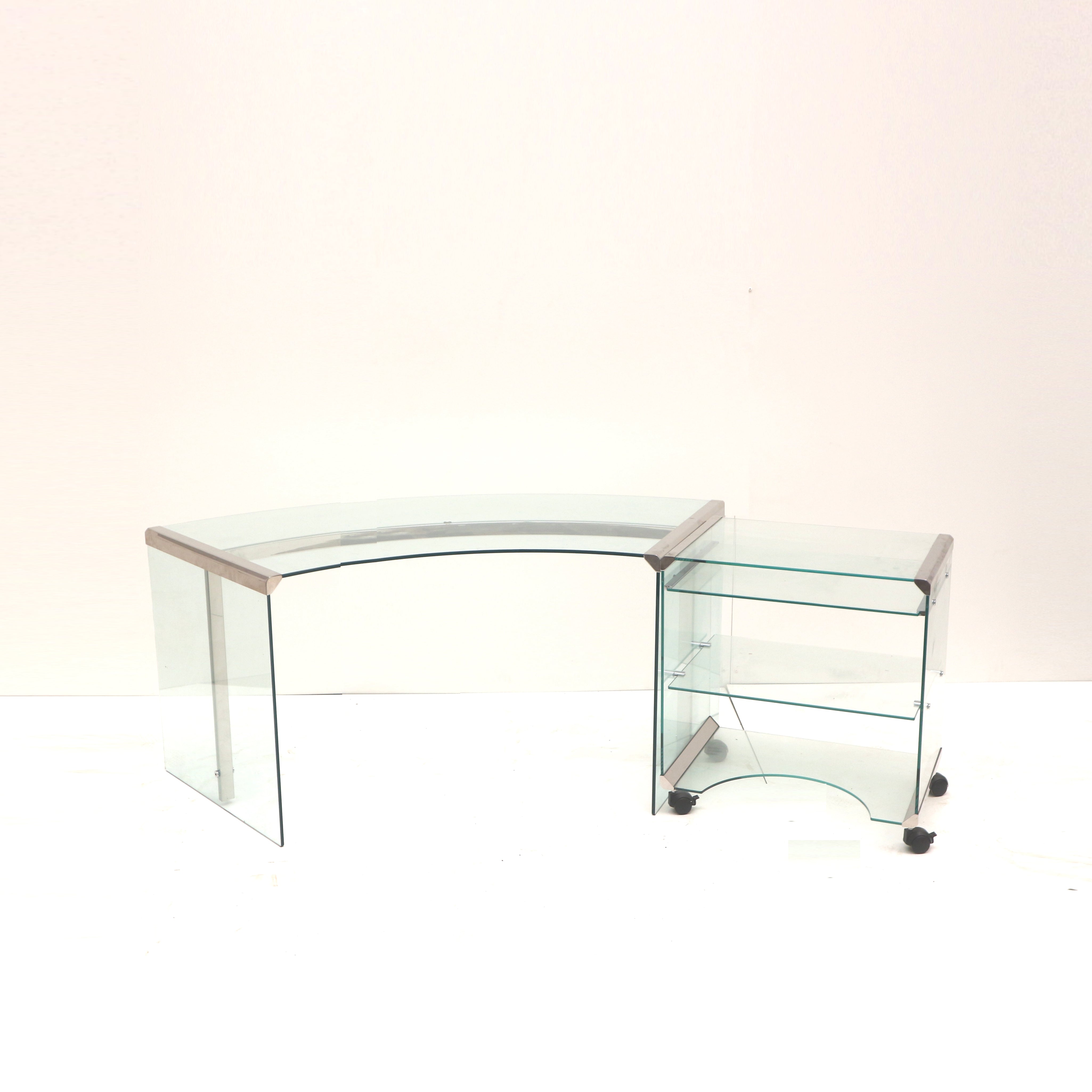 Italian_design_executive_desk_/_safety_glass_desk_designed_by_Pierangelo_Gallotti_for_Gallotti_&_Radice