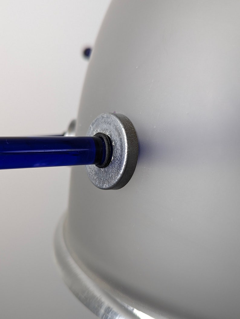 Italian_pendant_lamp_with_murano_glass_in_cobalt_blue