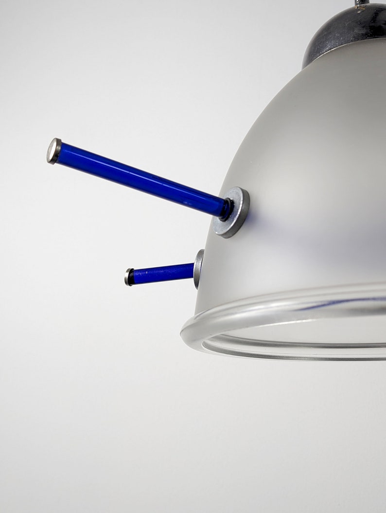 Italian_pendant_lamp_with_murano_glass_in_cobalt_blue