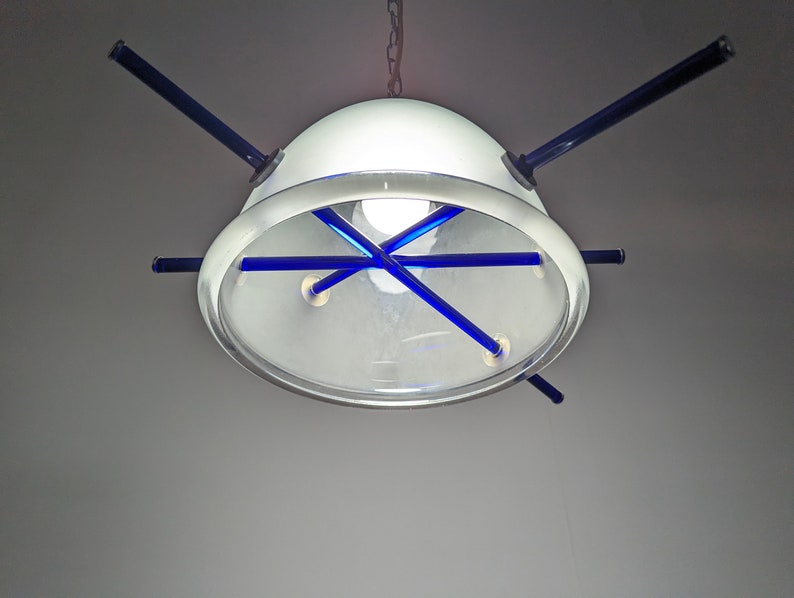 Italian_pendant_lamp_with_murano_glass_in_cobalt_blue