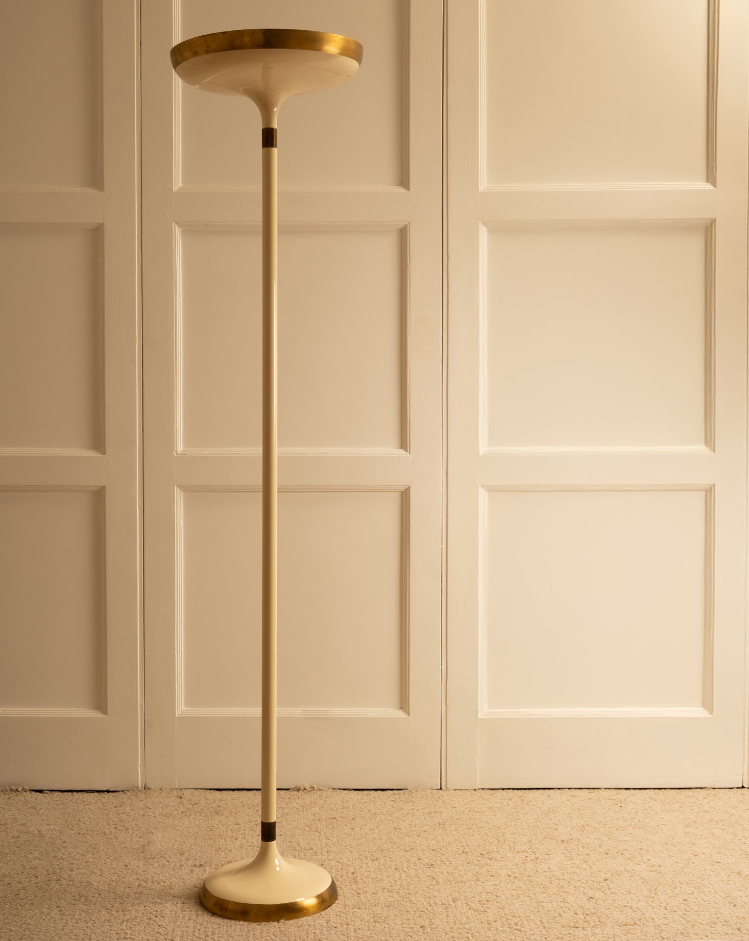 1970s_Cream_White_and_Gold_Floor_Lamp,_Italy