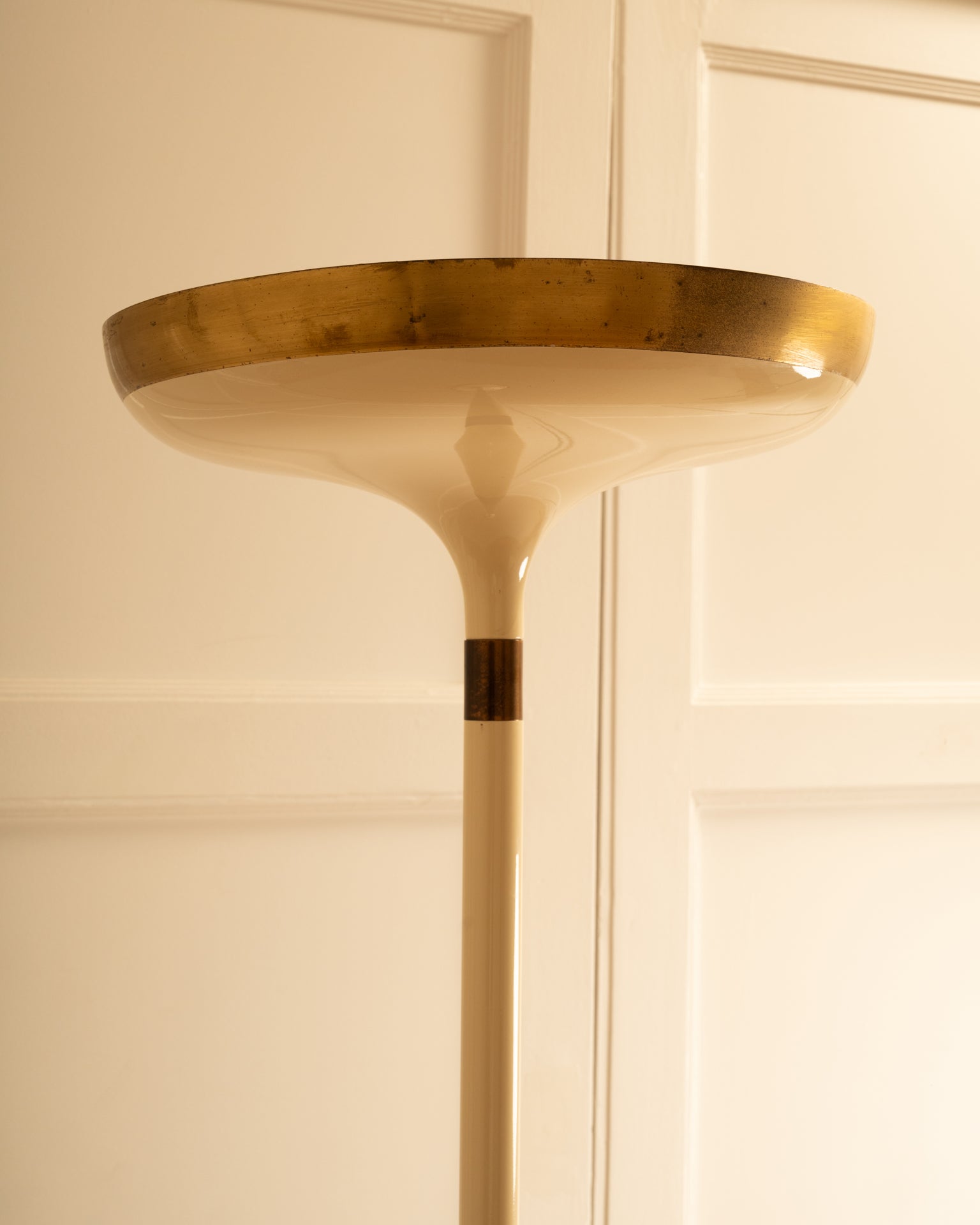 1970s_Cream_White_and_Gold_Floor_Lamp,_Italy
