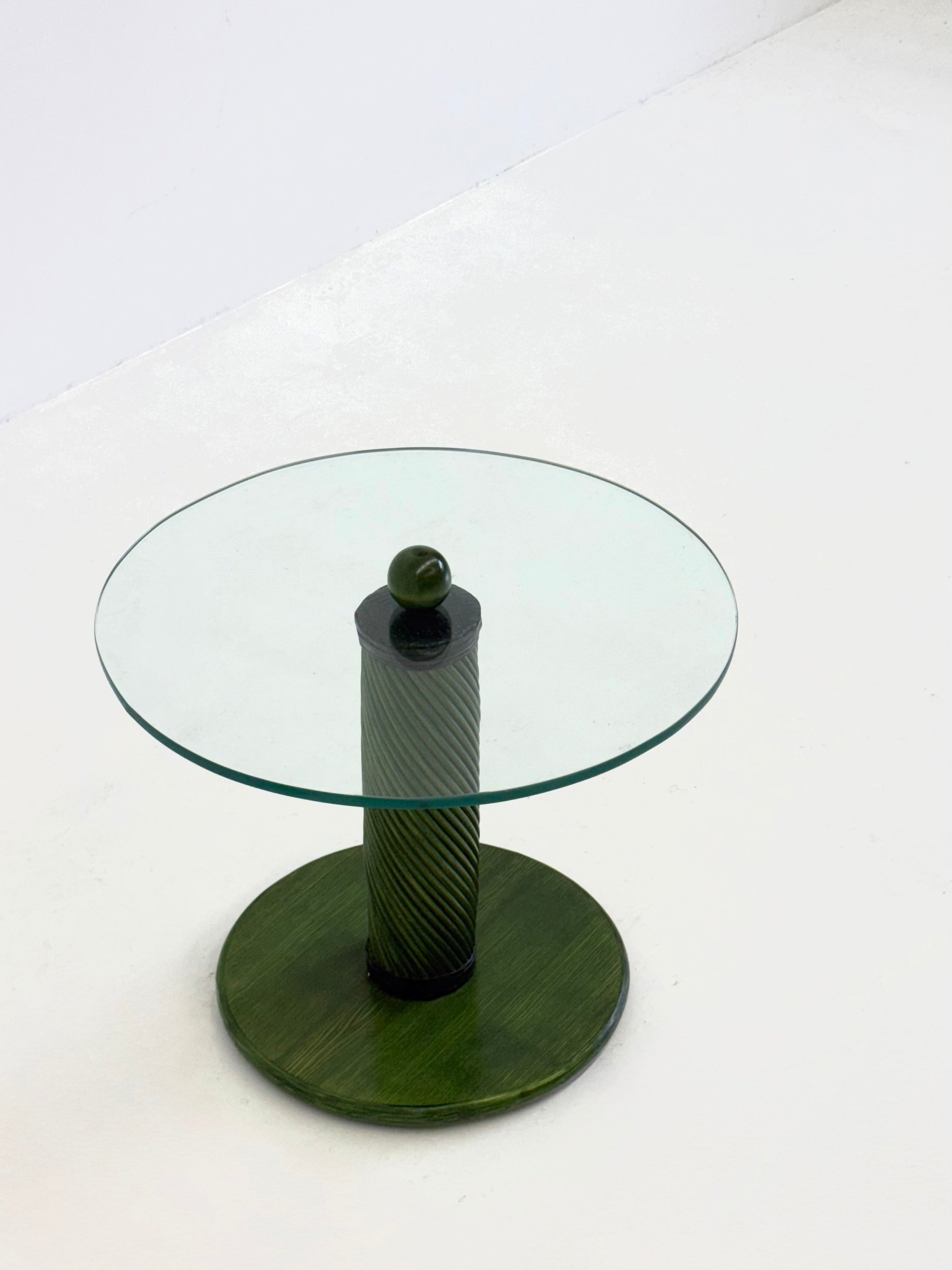 Set_of_2_Italian_green_side_tables_with_bamboo_base_and_glass_top