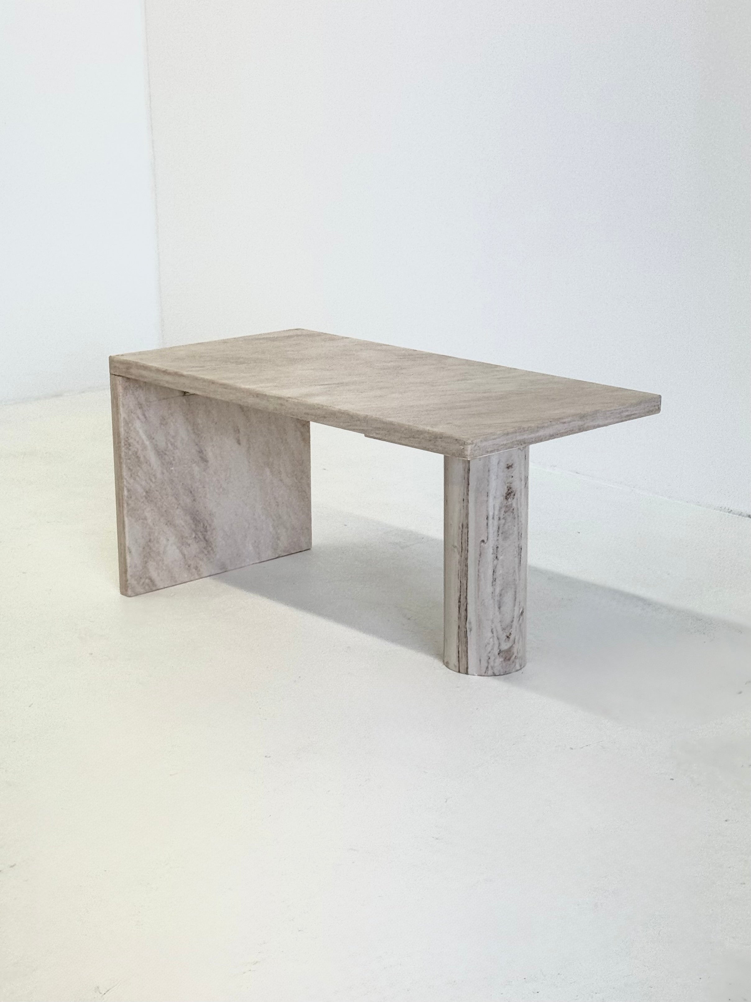 Italian_marble_palissandro_coffee_table_or_side_table
