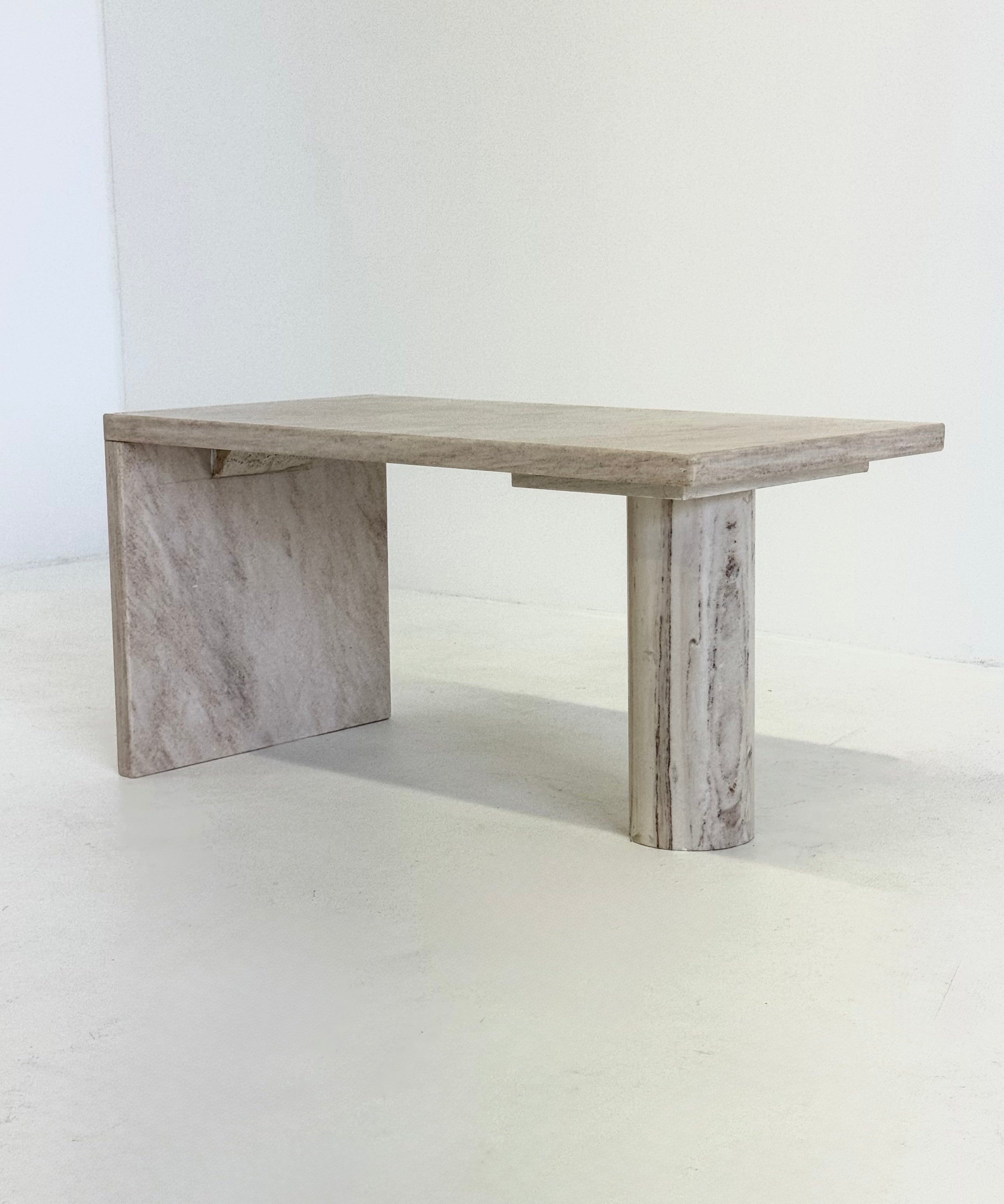 Italian_marble_palissandro_coffee_table_or_side_table