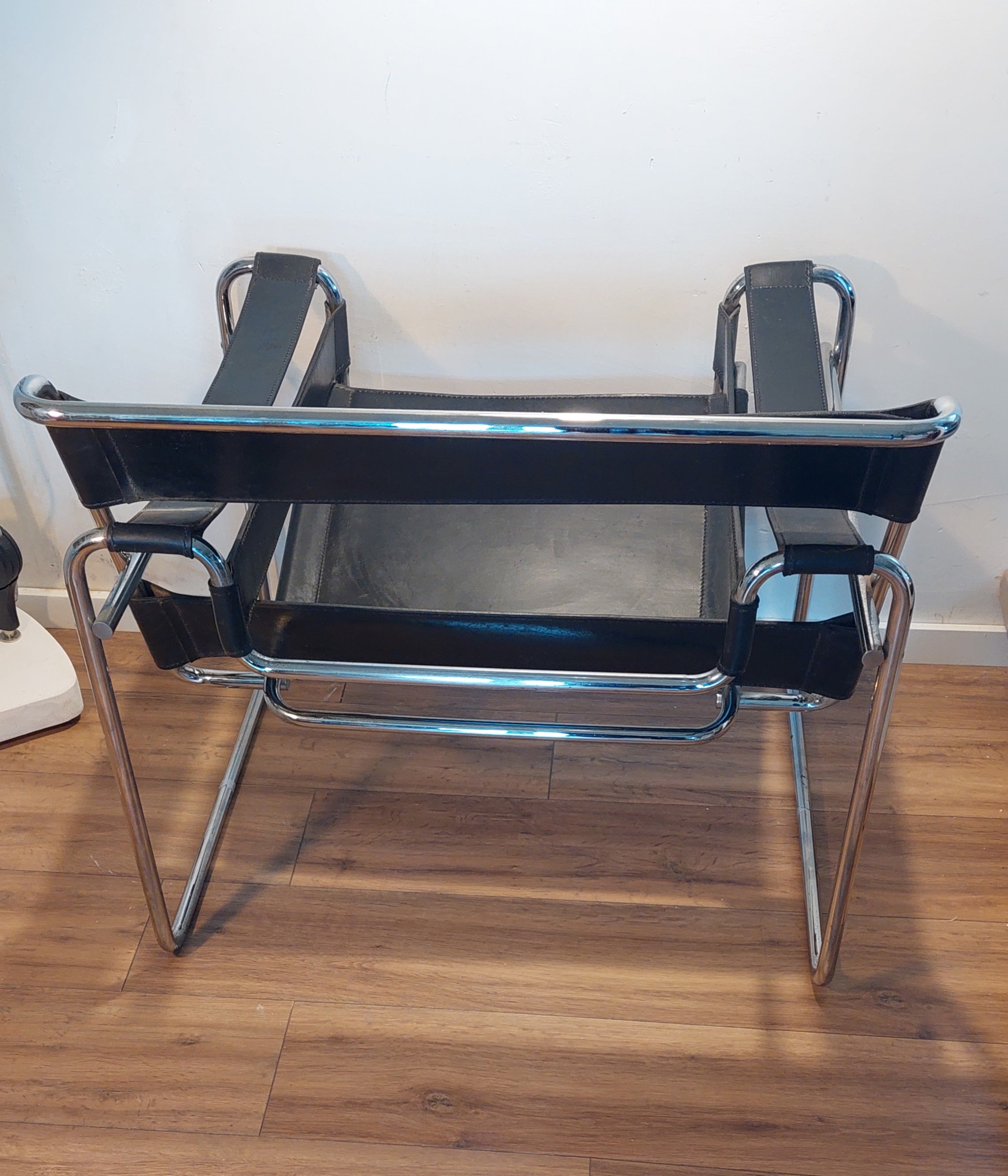 Mid-Century_Bauhaus_Wassily_Chair_by_Marcel_Breuer_in_1925