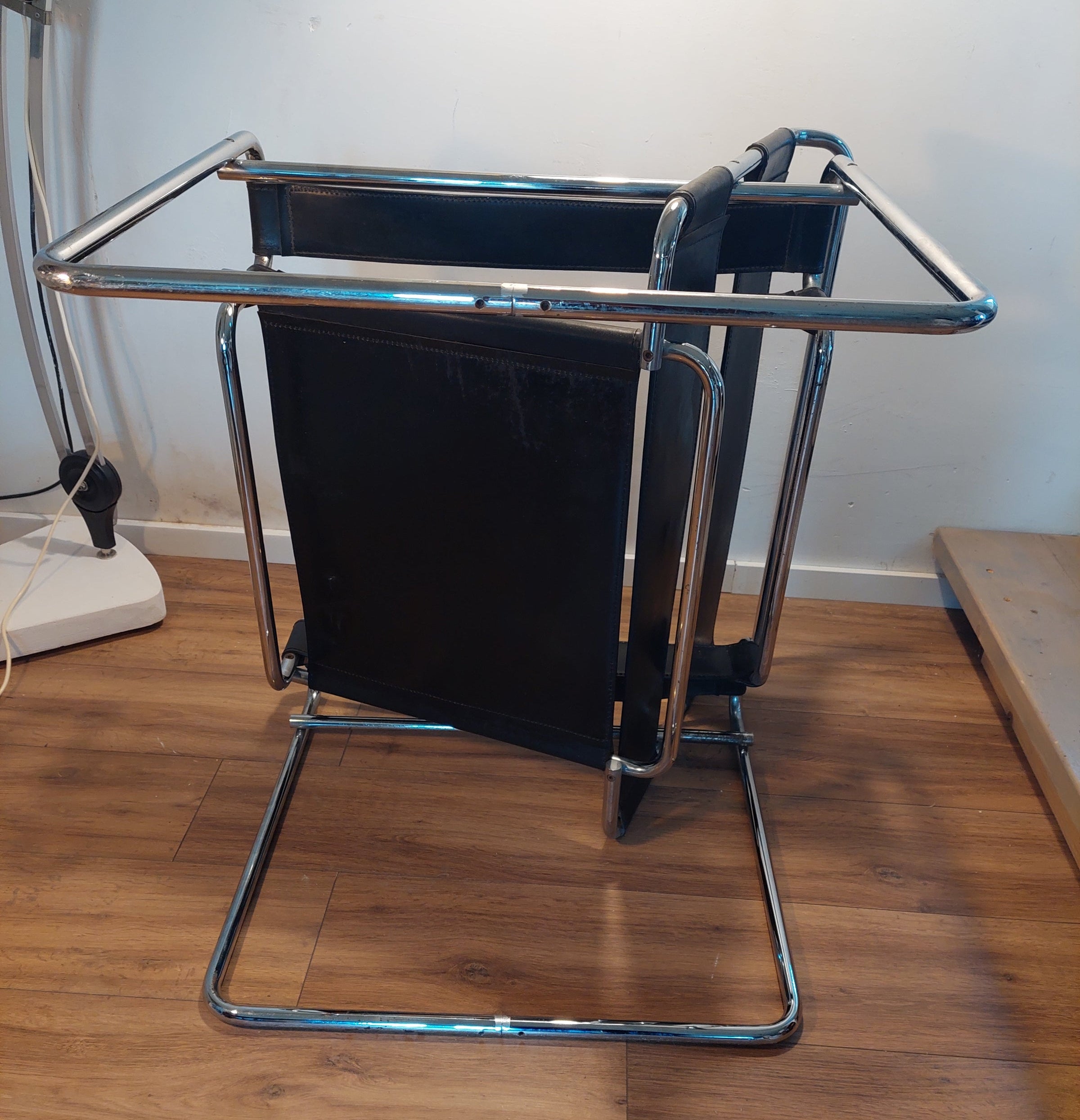 Mid-Century_Bauhaus_Wassily_Chair_by_Marcel_Breuer_in_1925