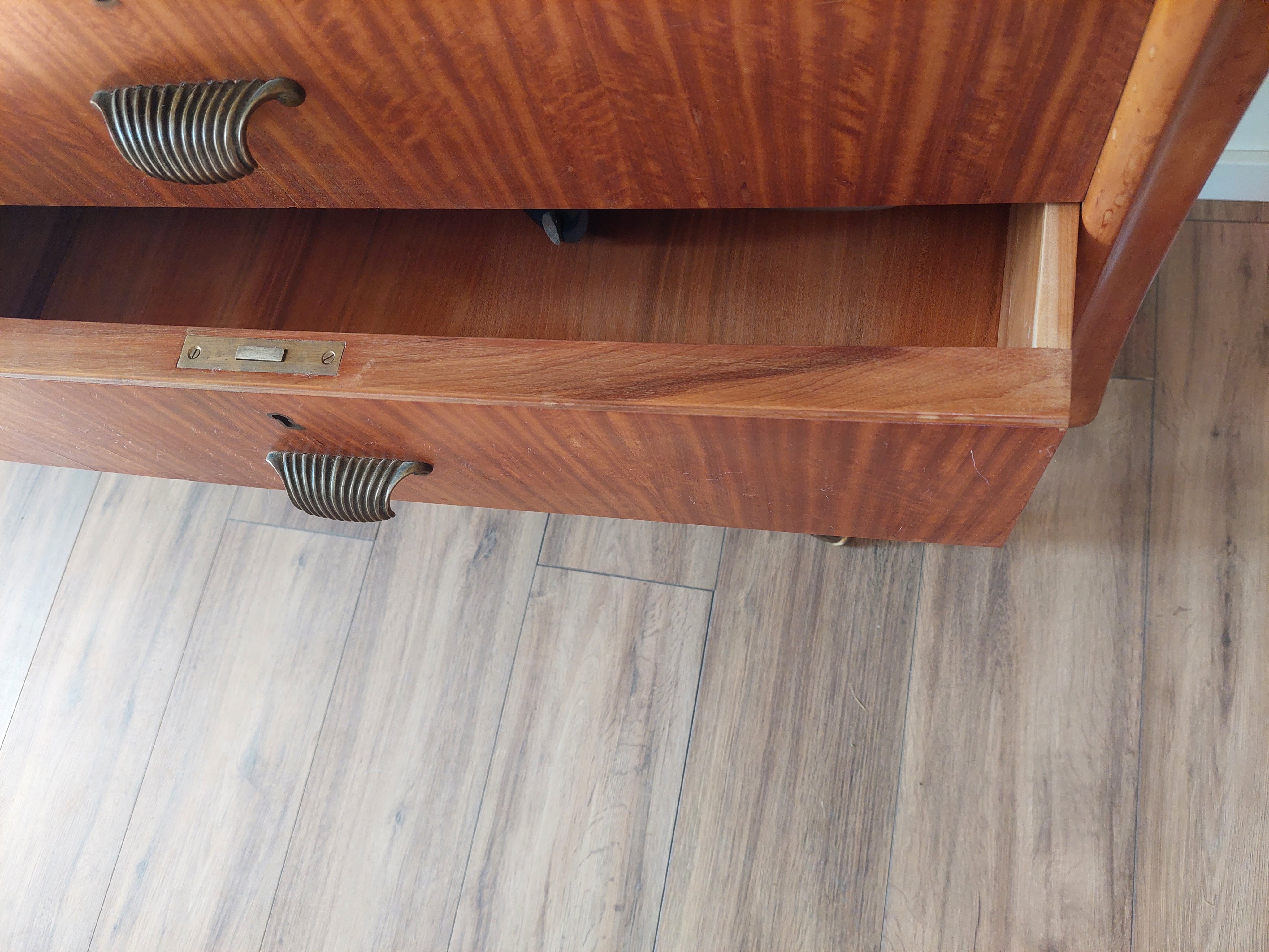 Mid_Century_Chest_of_Drawers_made_by_La_Permenante_Cantu