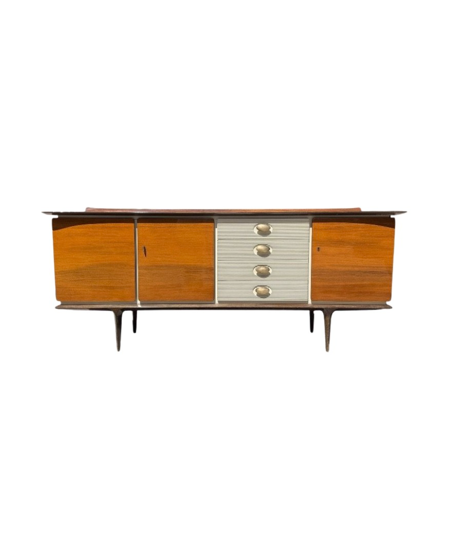 Italian_Mid_Century_Modern_Sideboard_Attributed_to_Vittorio_Dassi,_Teak_and_Brass_Credenza,_1950s