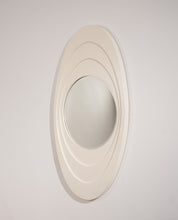 White_Lacquered_Wooden_Wall_Mirror_1960s_Italy