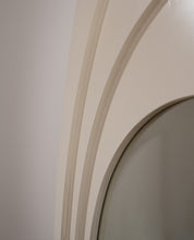 White_Lacquered_Wooden_Wall_Mirror_1960s_Italy