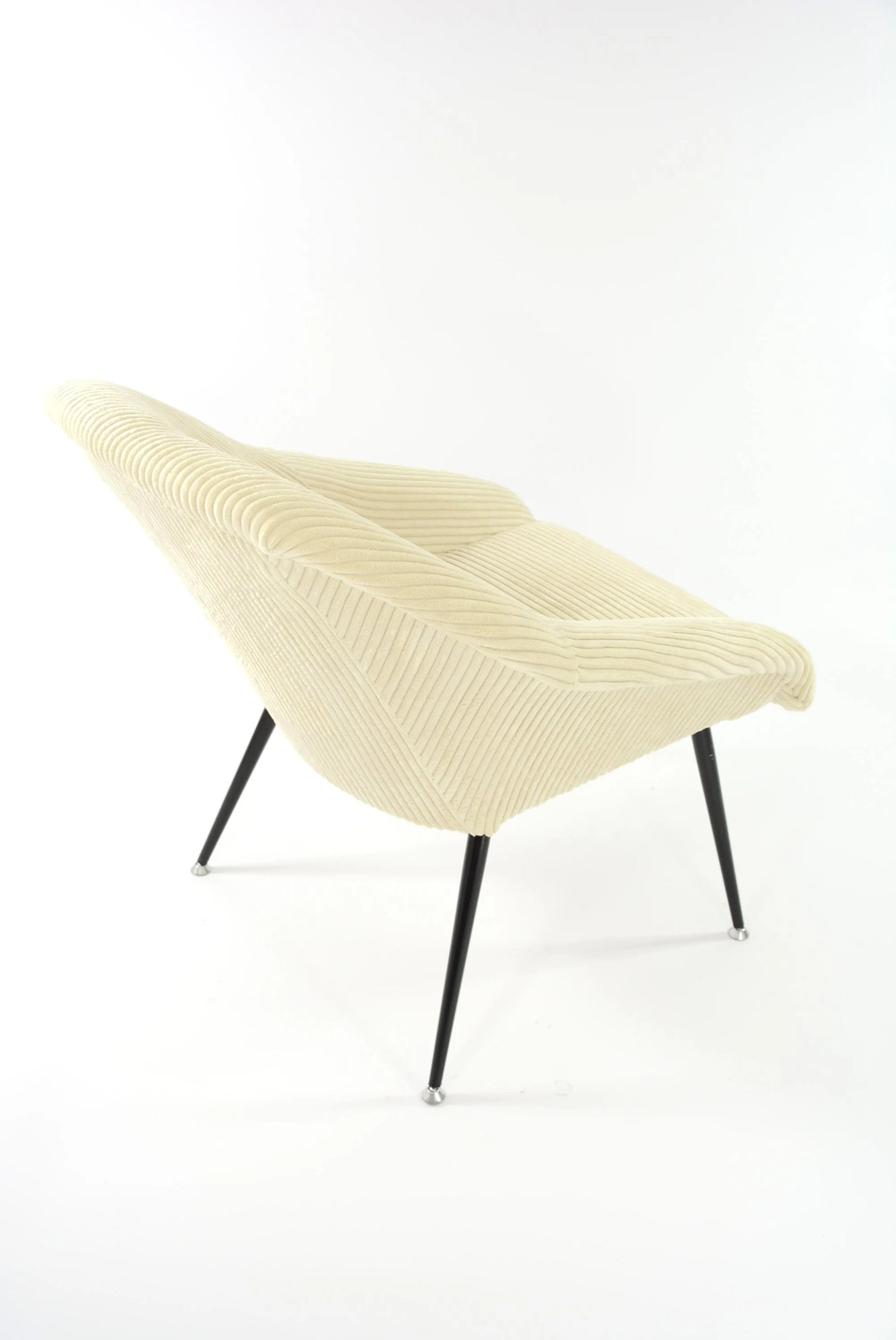 Ivory_velvet_shell_armchair_1970s