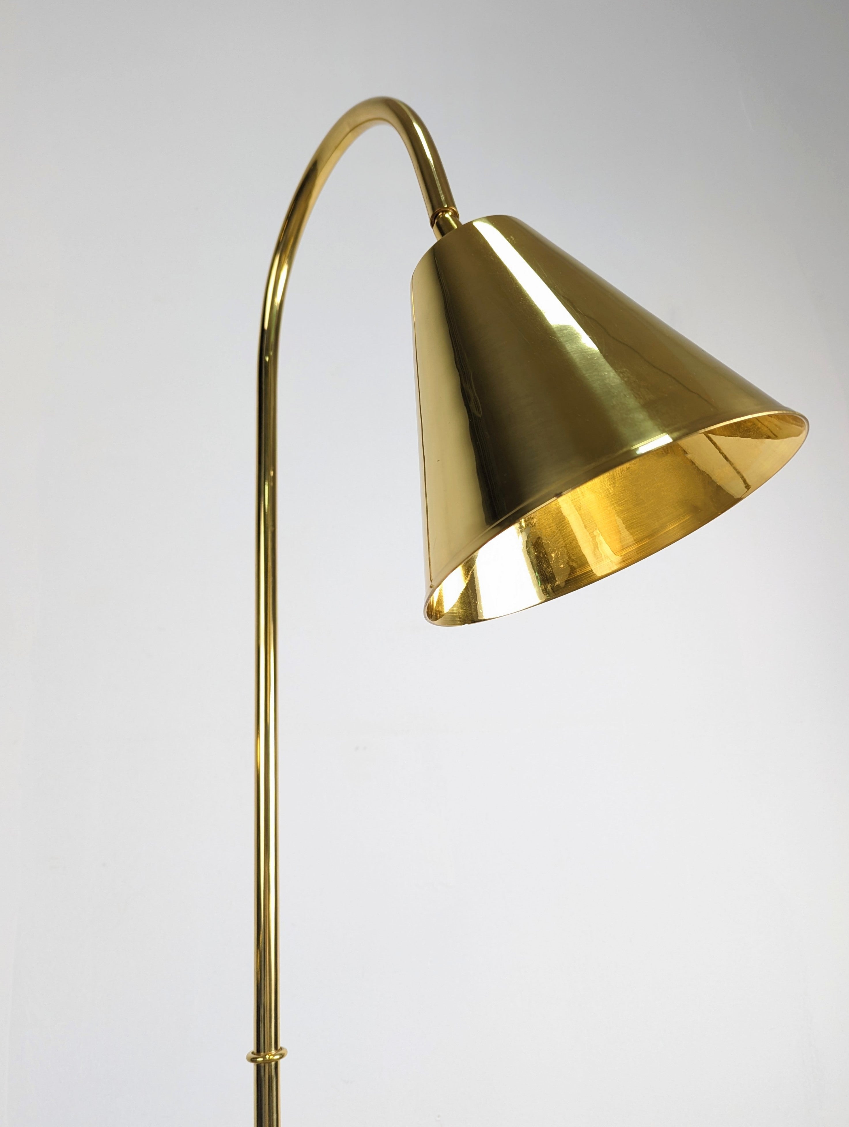 Jacques_Adnet_Brass_Floor_Lamp_by_Valentí,_1970s