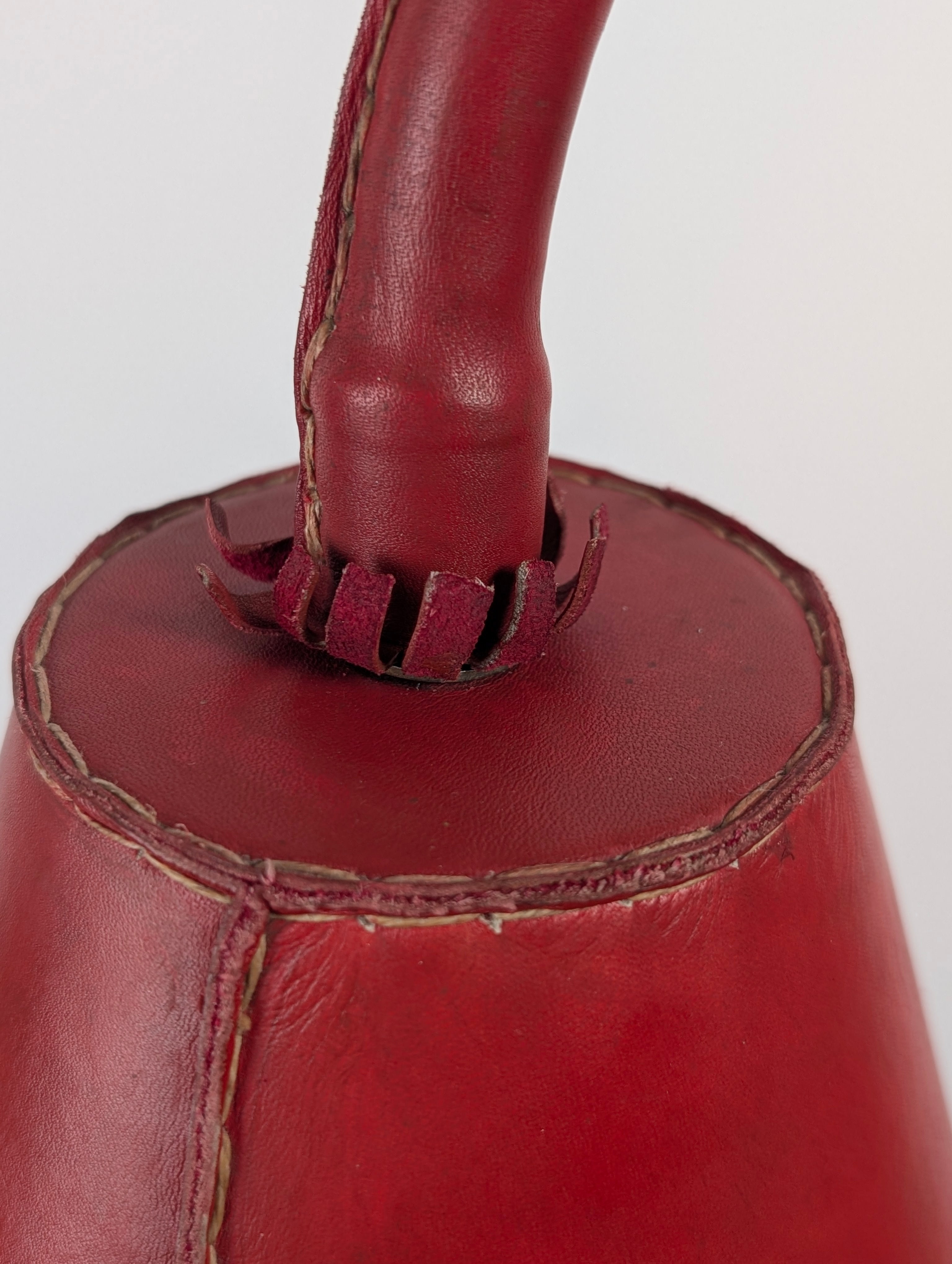 Jacques_Adnet_Floor_Lamp_in_Stitched_Red_Saddle_Leather,_France,_1960s