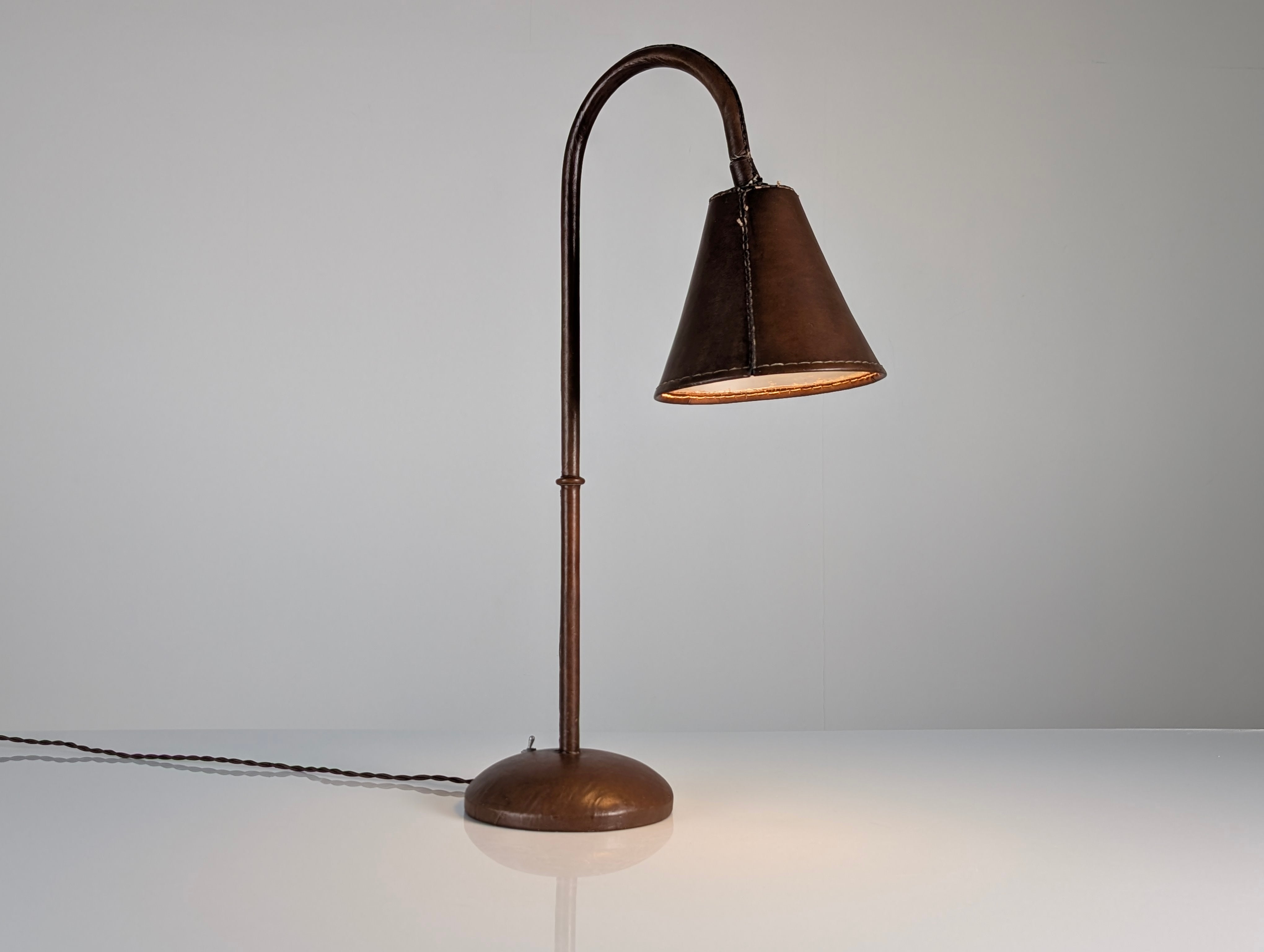 Leather_Table_Lamp_by_Jacques_Adnet_in_Brown_Saddle-Stitched_Leather,_France,_1950s