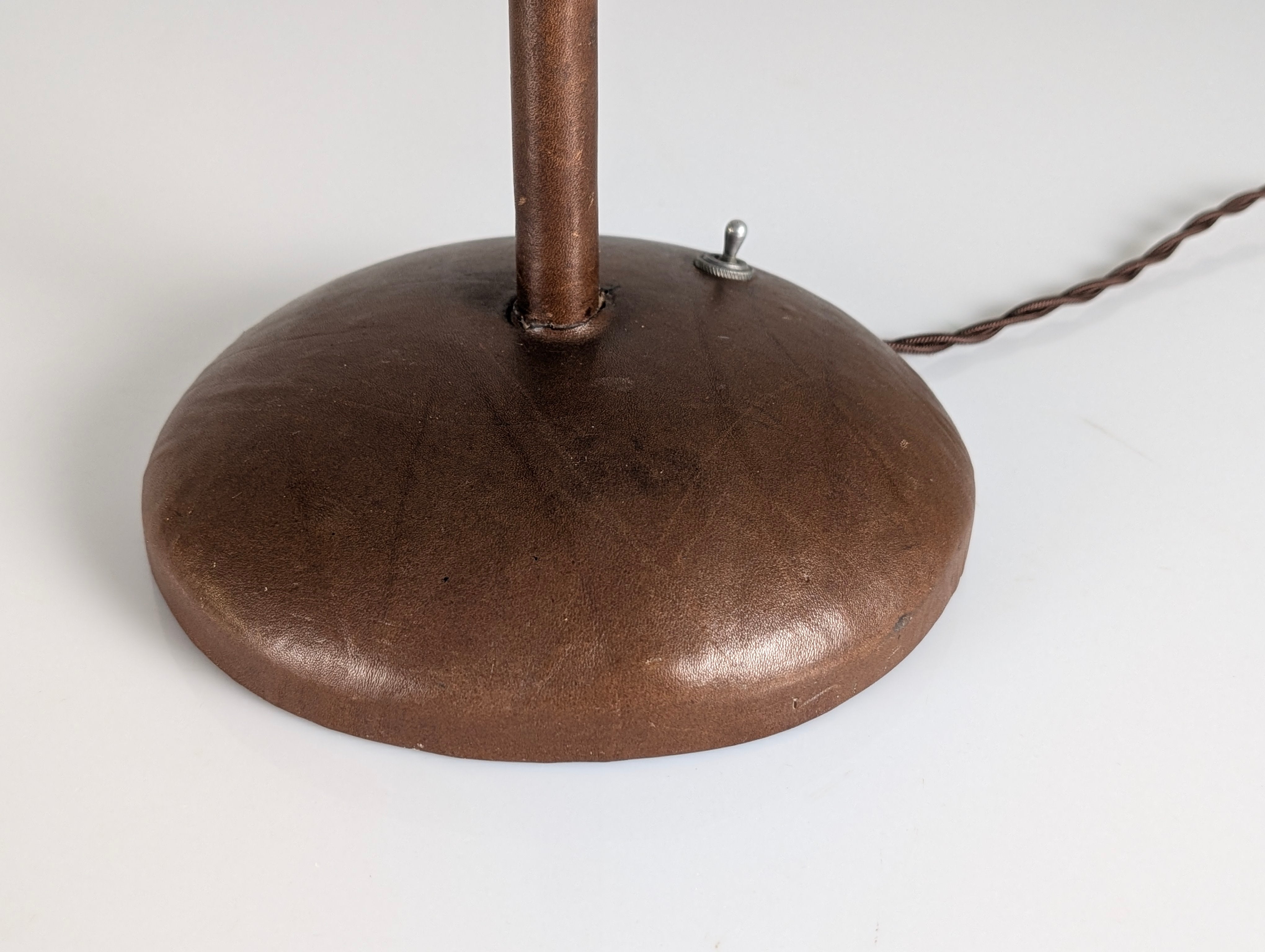 Leather_Table_Lamp_by_Jacques_Adnet_in_Brown_Saddle-Stitched_Leather,_France,_1950s