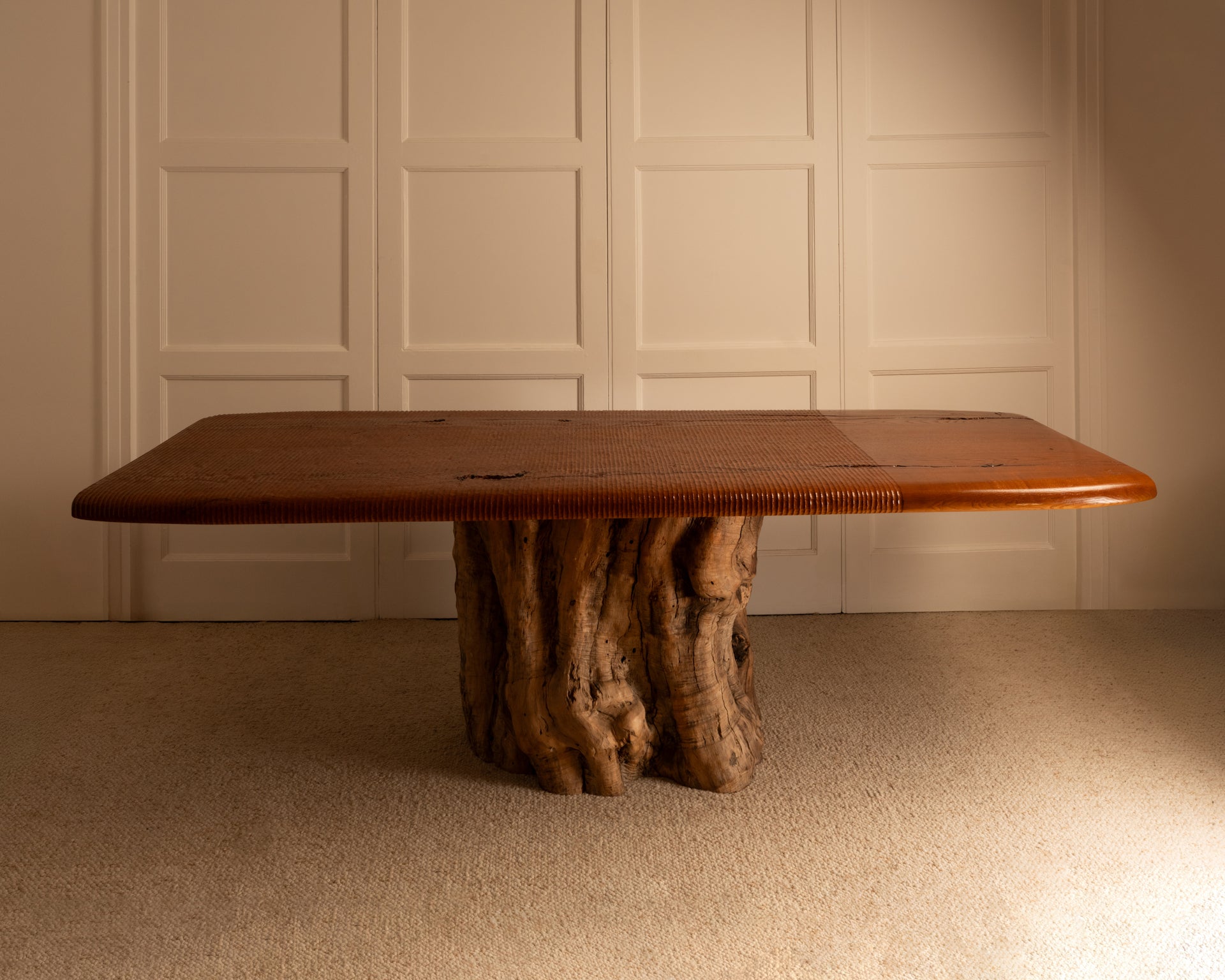 Unique_Dining_Table_by_Takanobu_Kuramata,_Japan