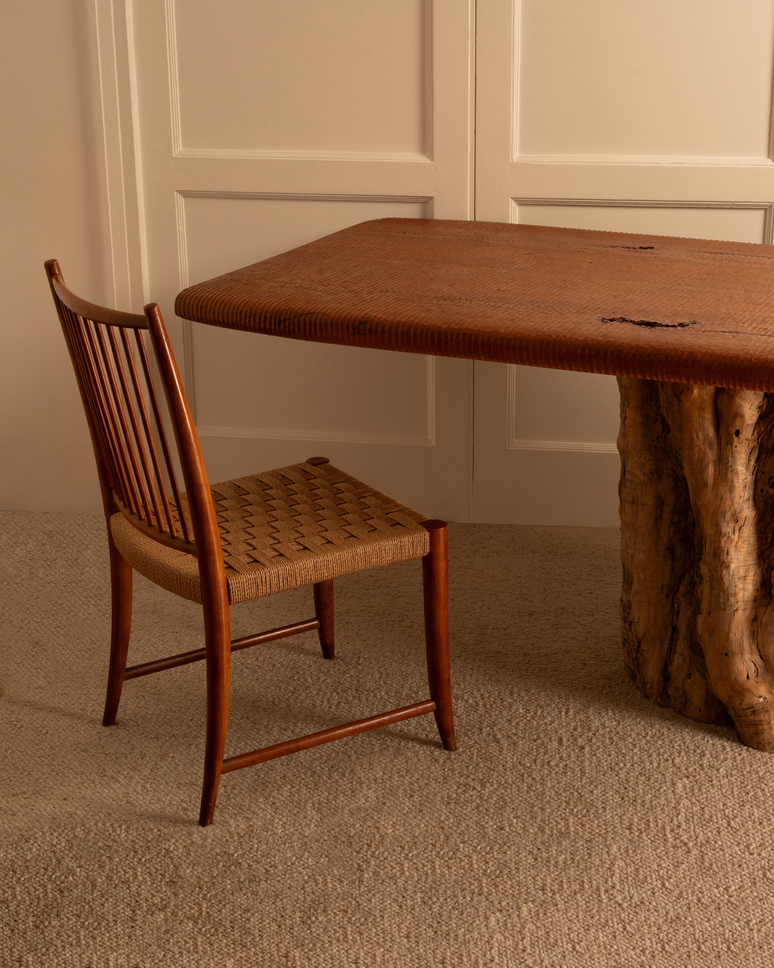 Unique_Dining_Table_by_Takanobu_Kuramata,_Japan