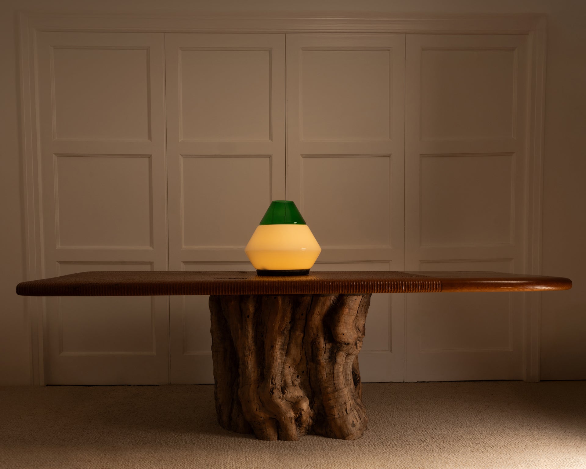Unique_Dining_Table_by_Takanobu_Kuramata,_Japan