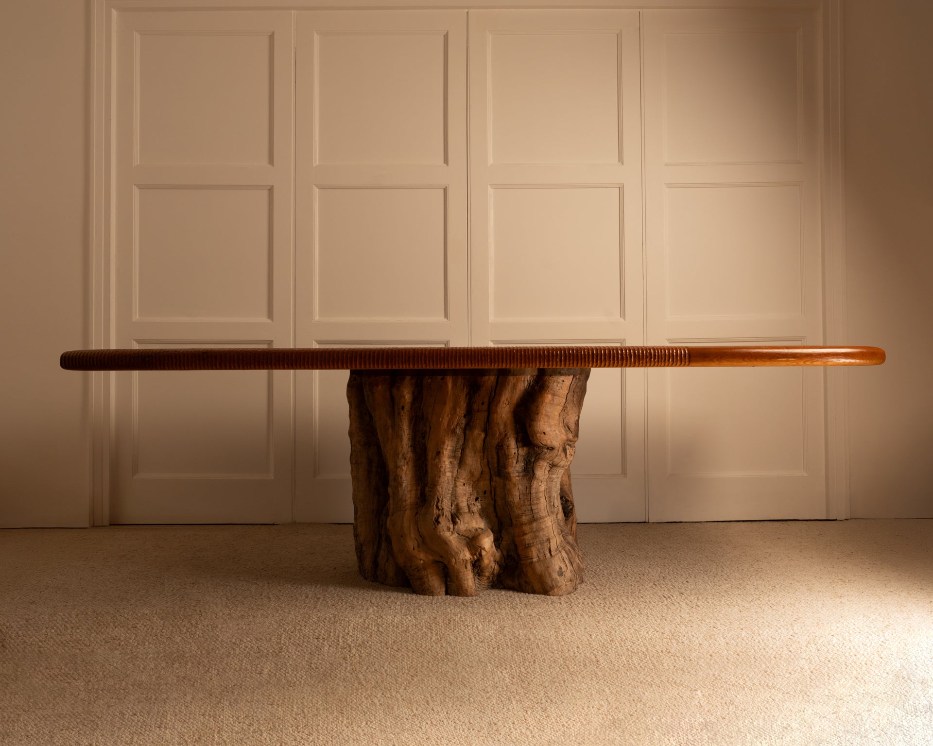 Unique_Dining_Table_by_Takanobu_Kuramata,_Japan