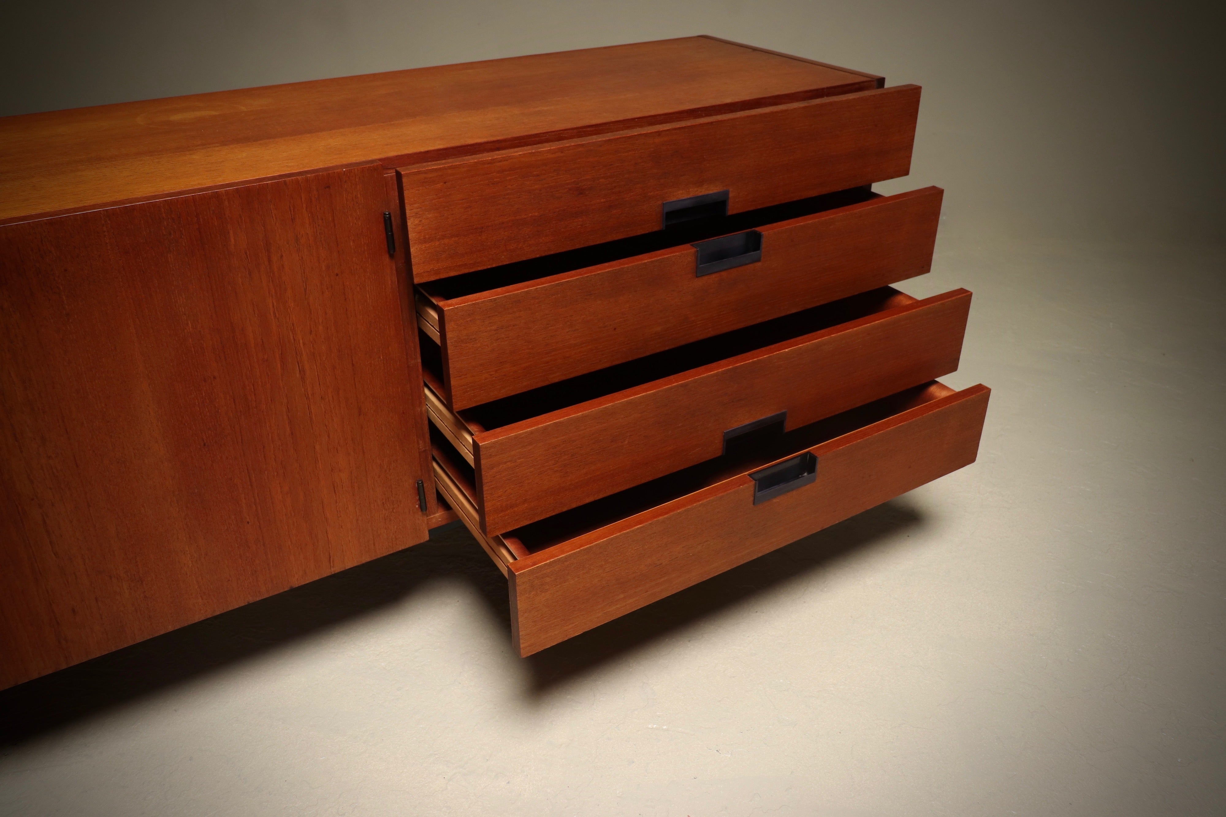 Model_DU04_Japanese_Series_Sideboard_by_Cees_Braakman_for_Pastoe,_1958,_Netherlands
