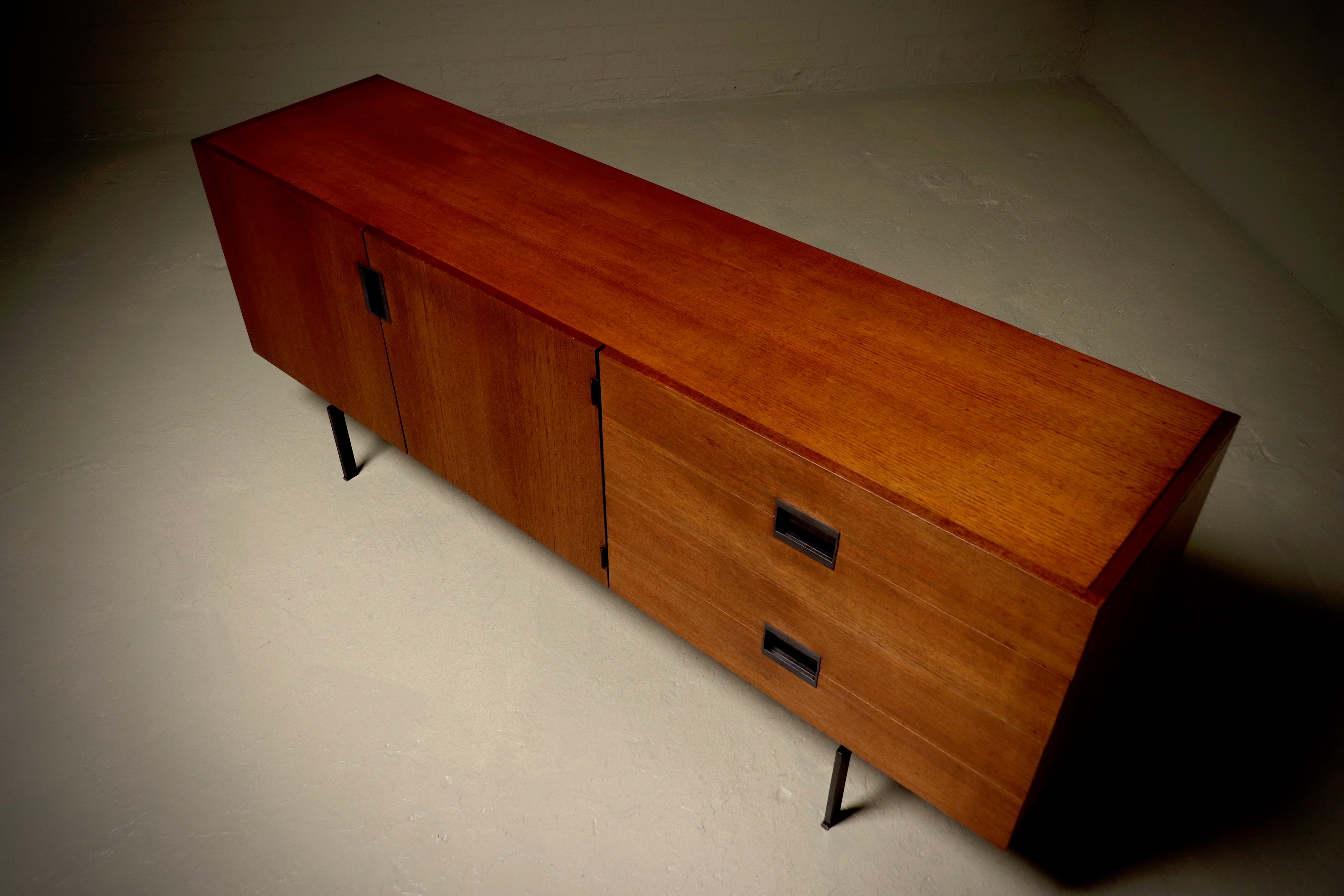 Model_DU04_Japanese_Series_Sideboard_by_Cees_Braakman_for_Pastoe,_1958,_Netherlands