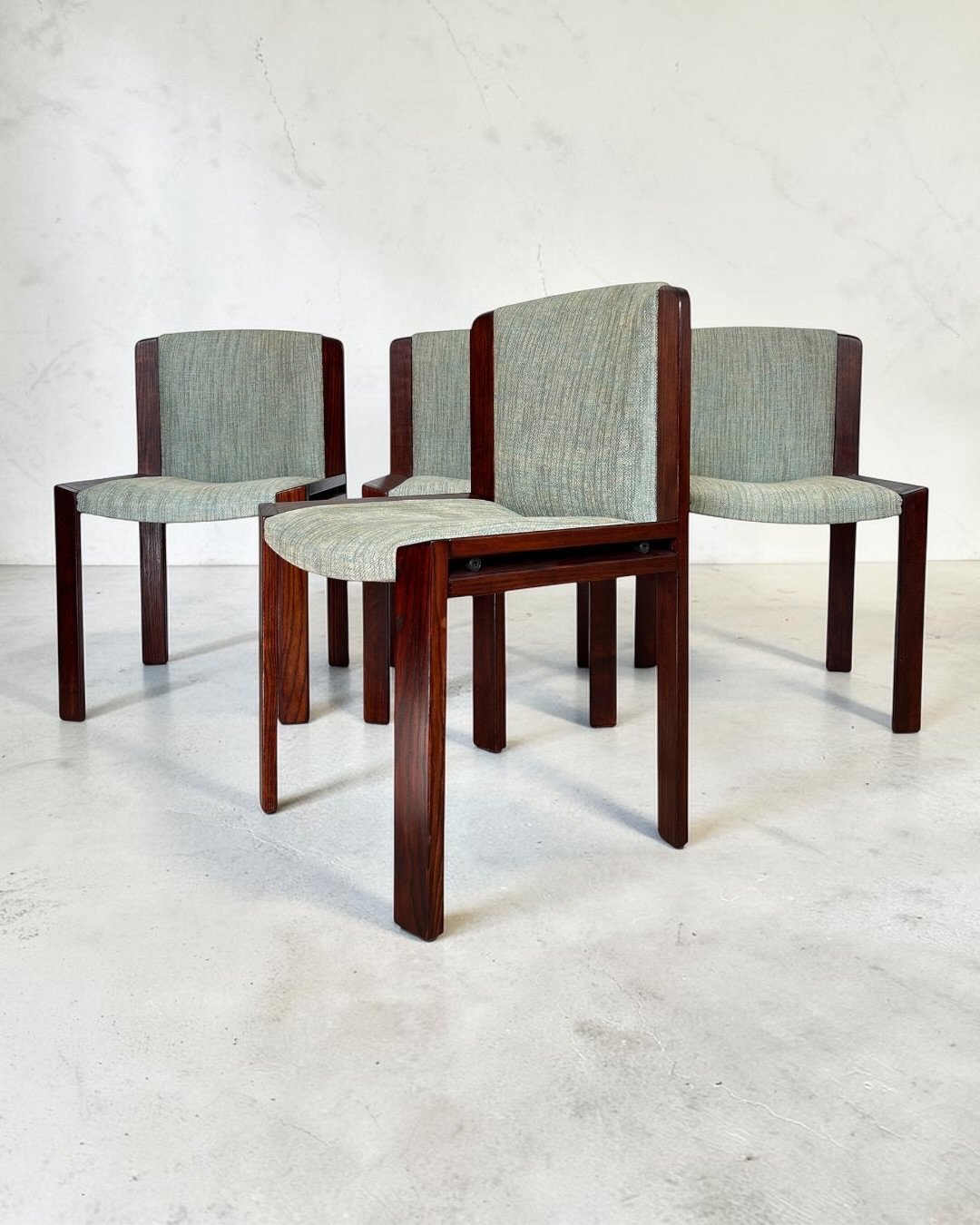 Set_of_4_Dining_Chairs_by_Joe_Colombo_for_Pozzi_in_Rosewood-Stained_Ash,_Italy,_1970s