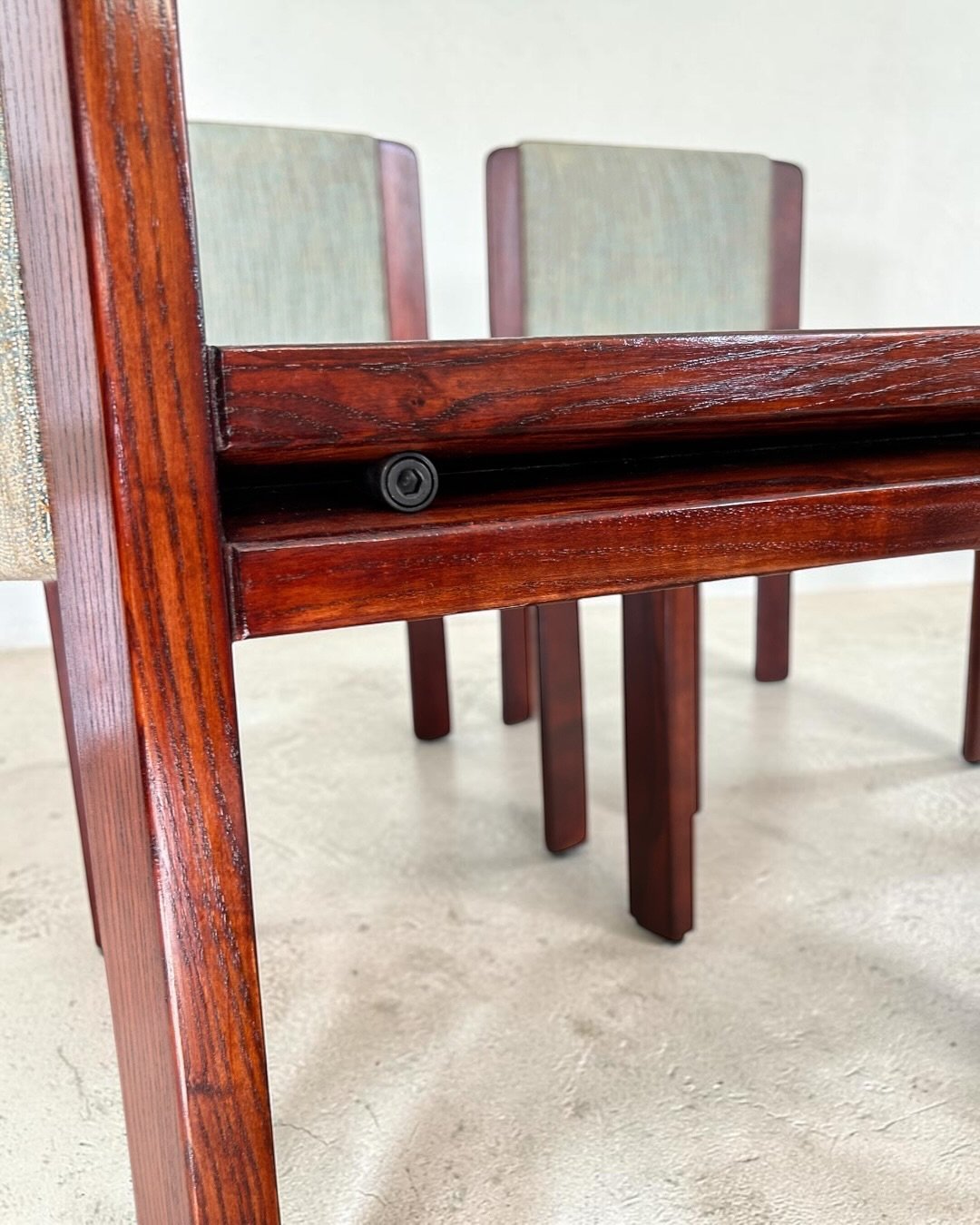 Set_of_4_Dining_Chairs_by_Joe_Colombo_for_Pozzi_in_Rosewood-Stained_Ash,_Italy,_1970s