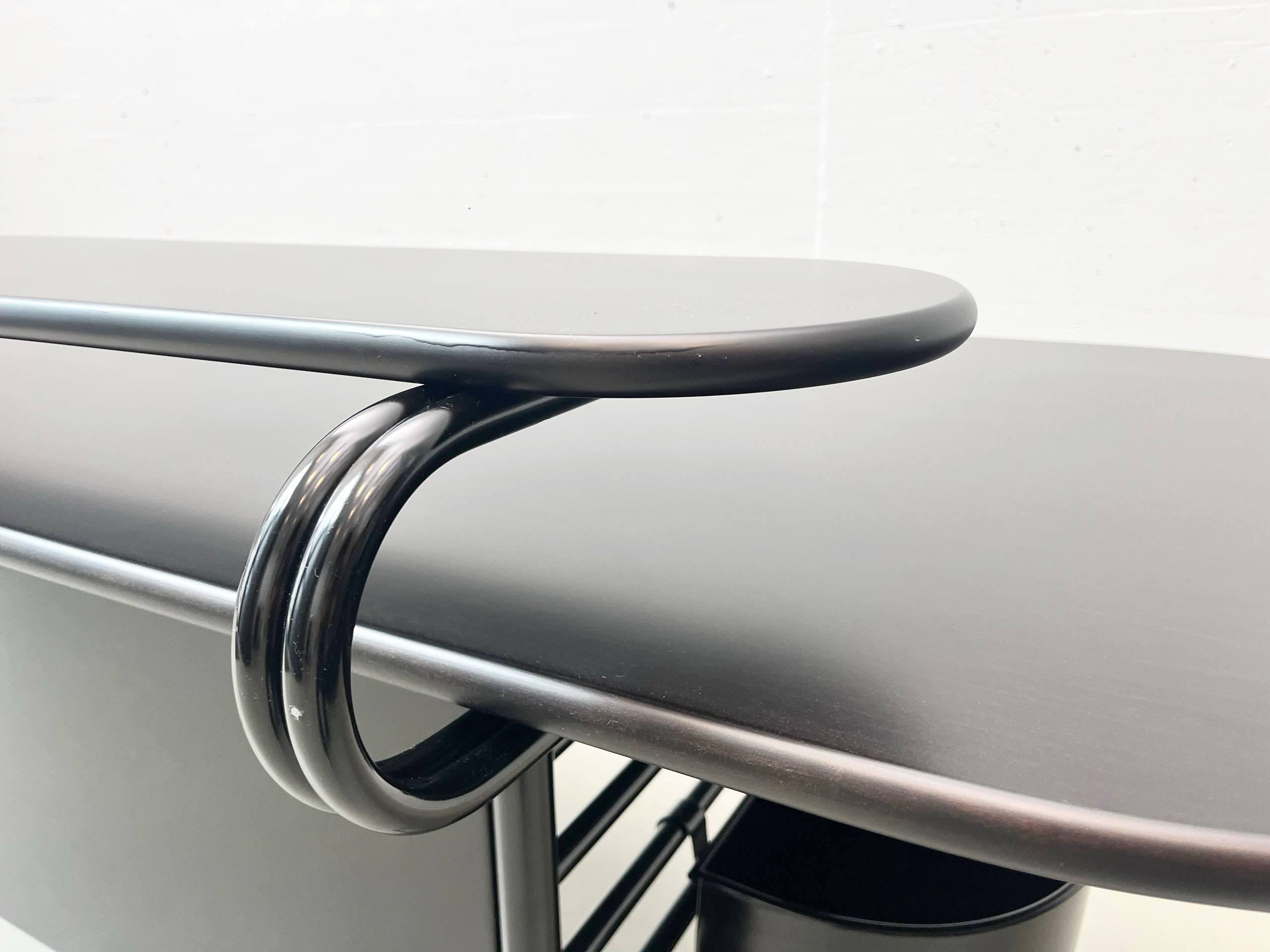 Johnson_Wax_Desk_Model_617_by_Frank_Lloyd_Wright_for_Cassina,_1992s