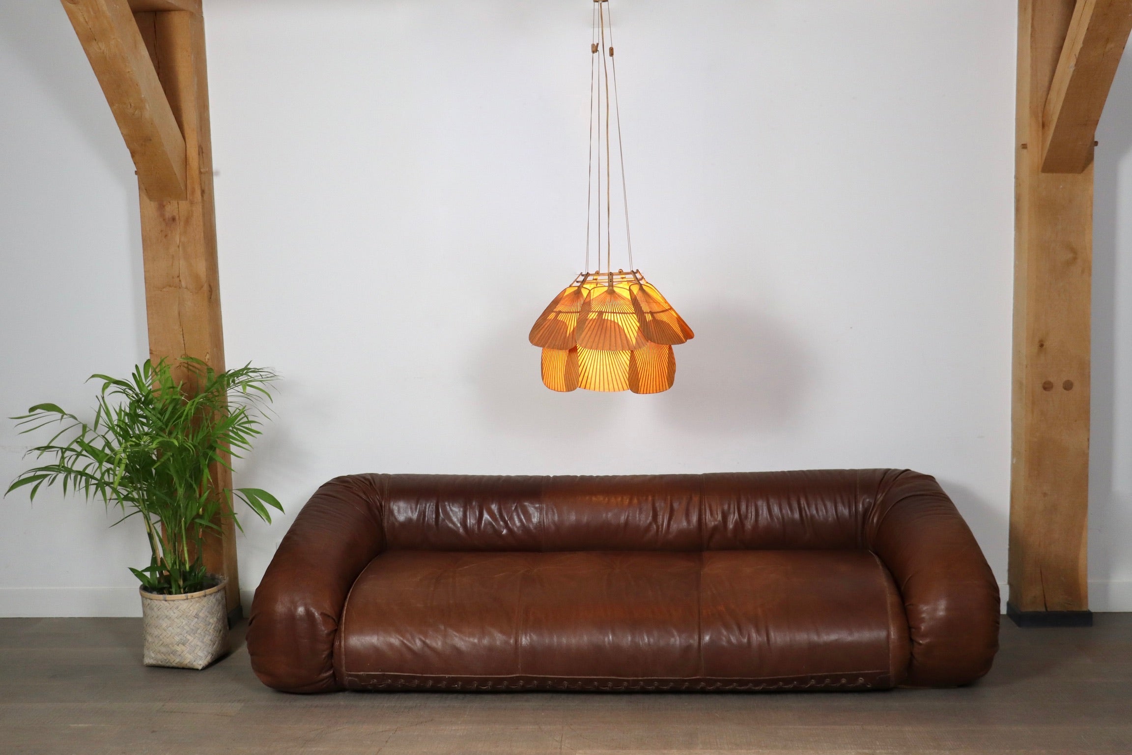 Ju-Yon_Chandelier_by_Ingo_Maurer_for_Design_M_from_1973