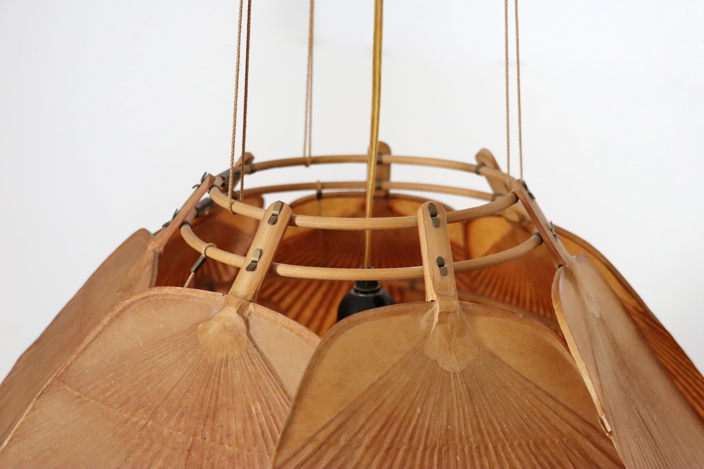 Ju-Yon_Chandelier_by_Ingo_Maurer_for_Design_M_from_1973