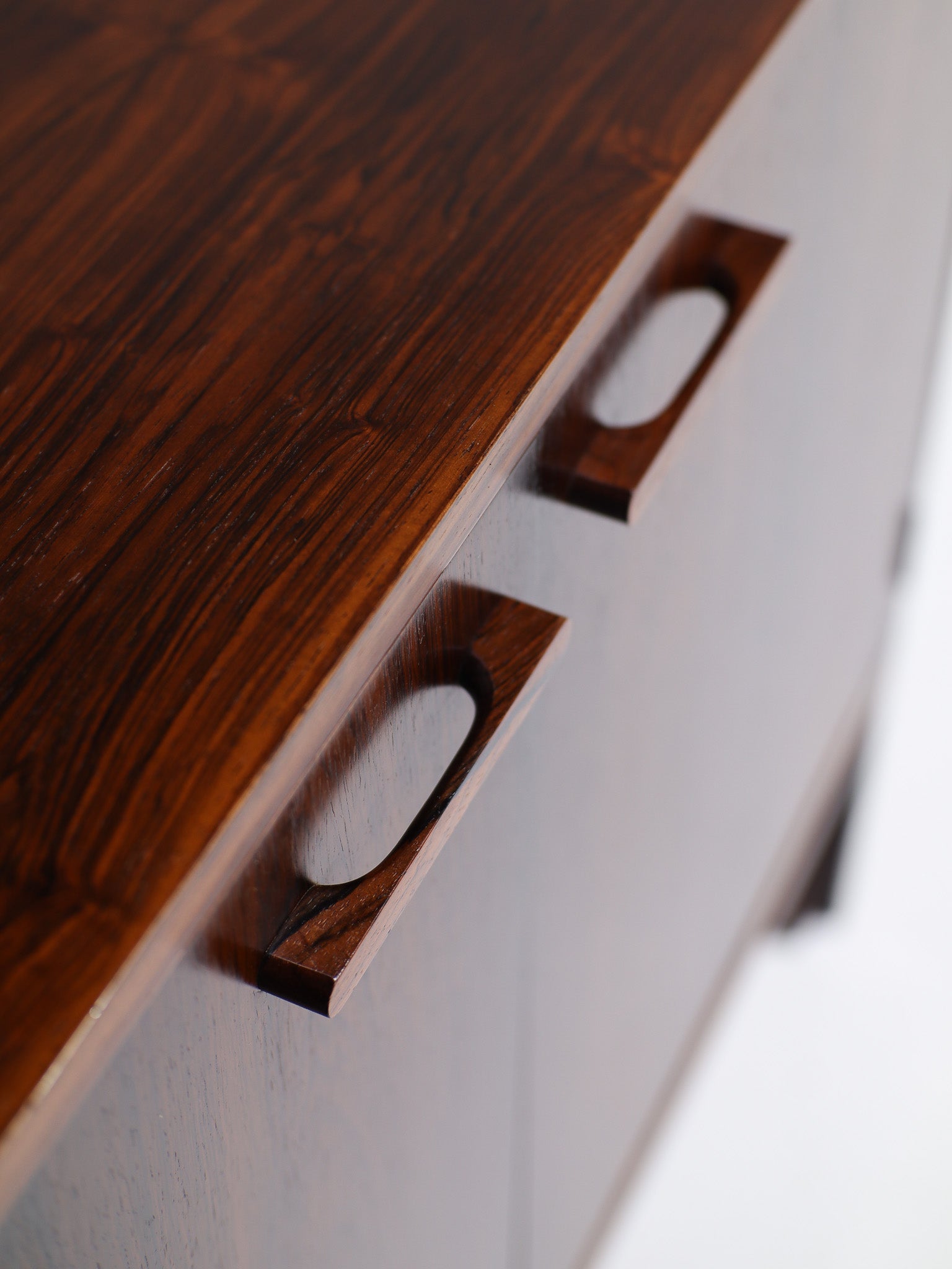 Kai_Kristiansen_bar_cabinet_in_rosewood_Denmark_1960s