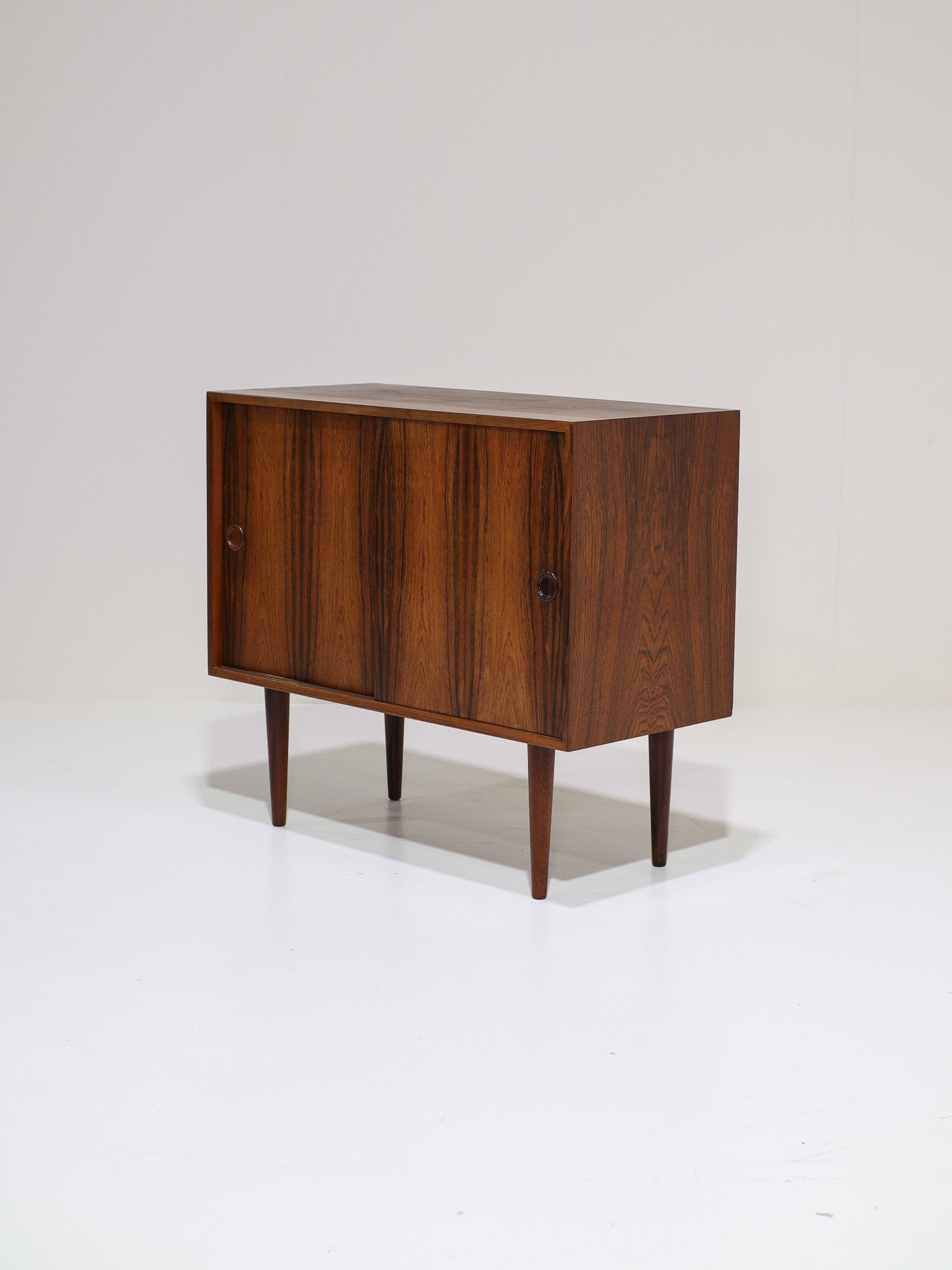 Kai_Kristiansen_cabinet_rosewood_Denmark_1960s