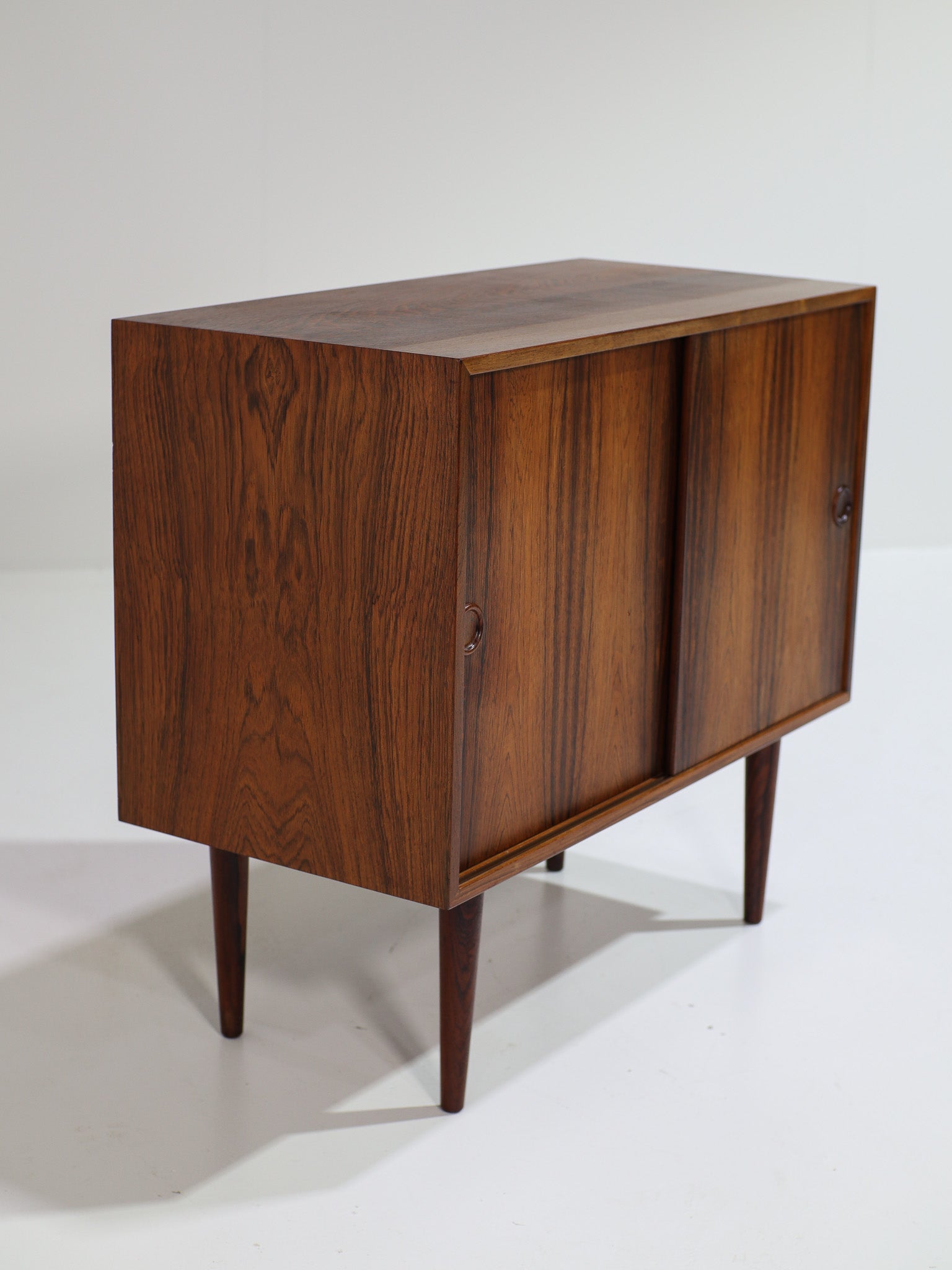 Kai_Kristiansen_cabinet_rosewood_Denmark_1960s