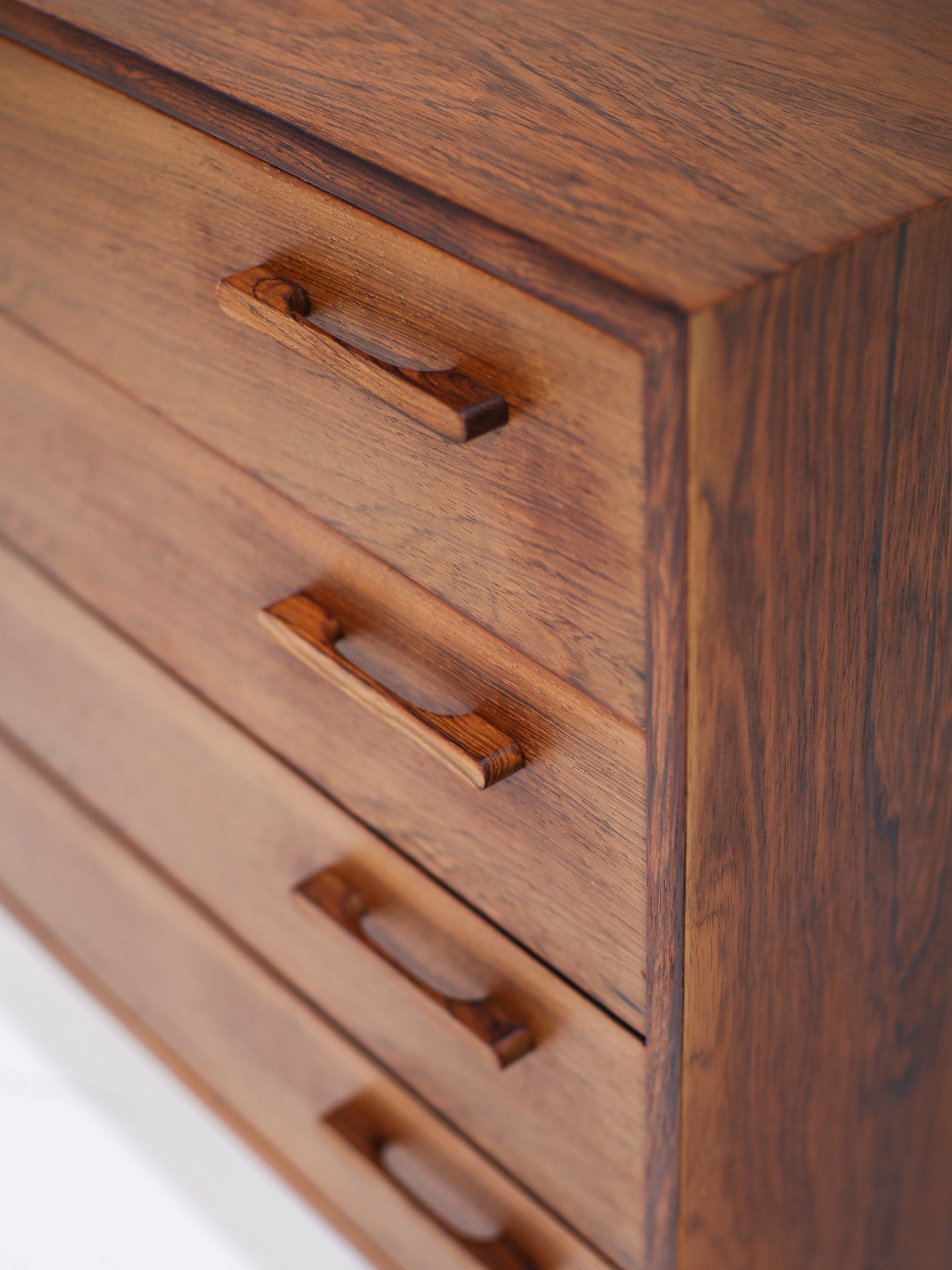 Kai_Kristiansen_chest_of_drawers_rosewood_FM_Møbler