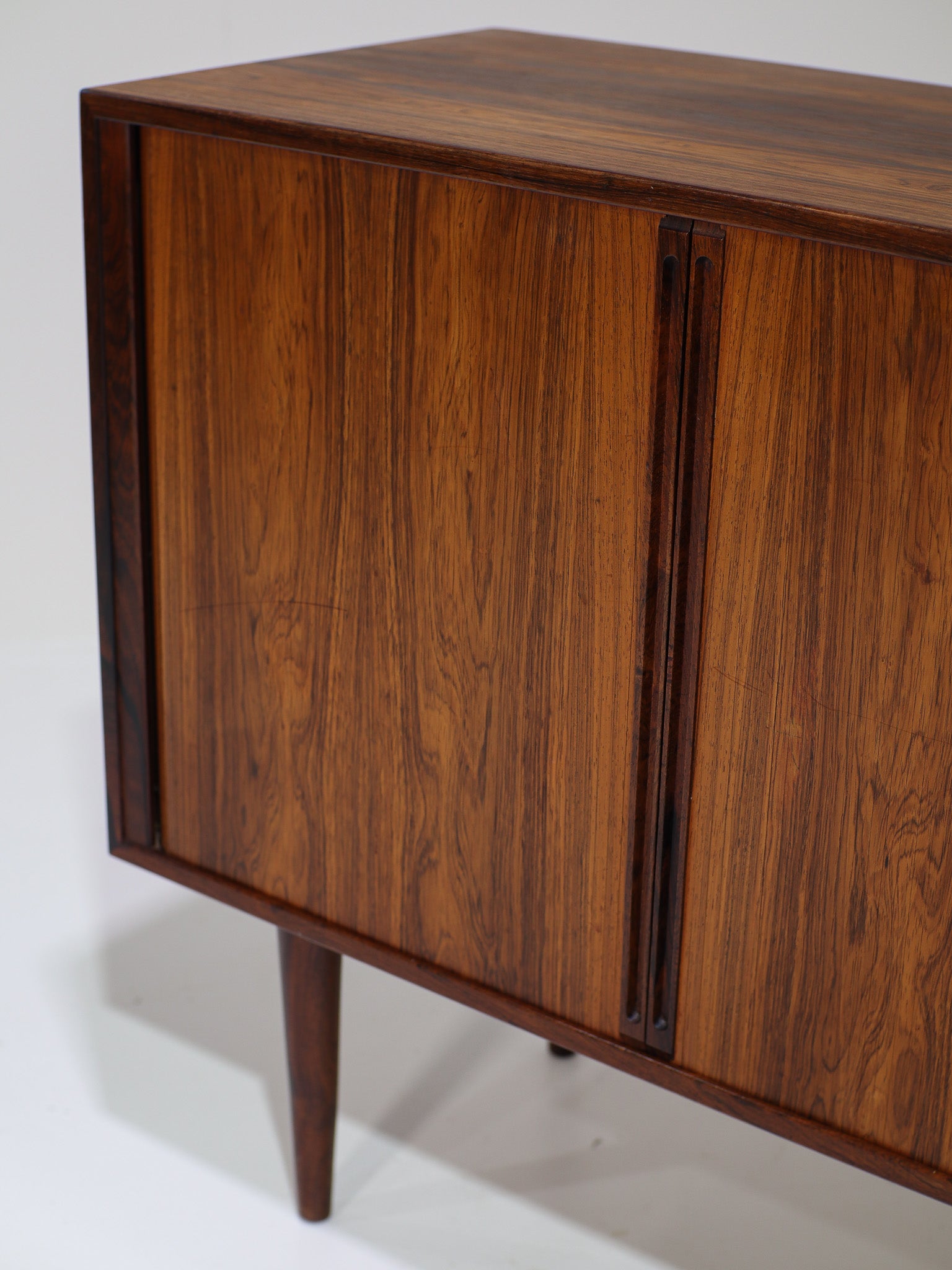 Kai_Kristiansen_tambour_cabinet_lp-storage_Denmark_1960s